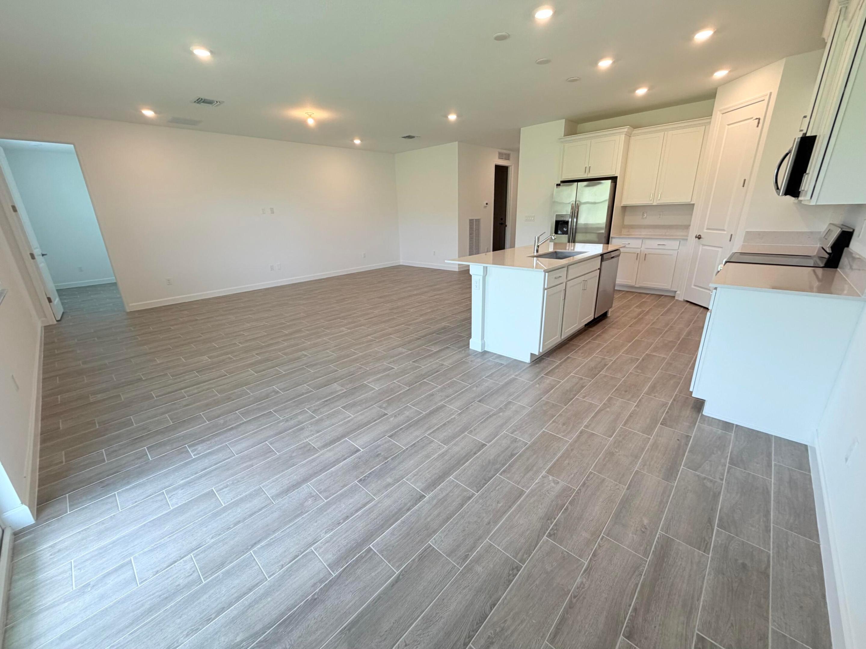 SEAGROVE PUD - Residential Lease