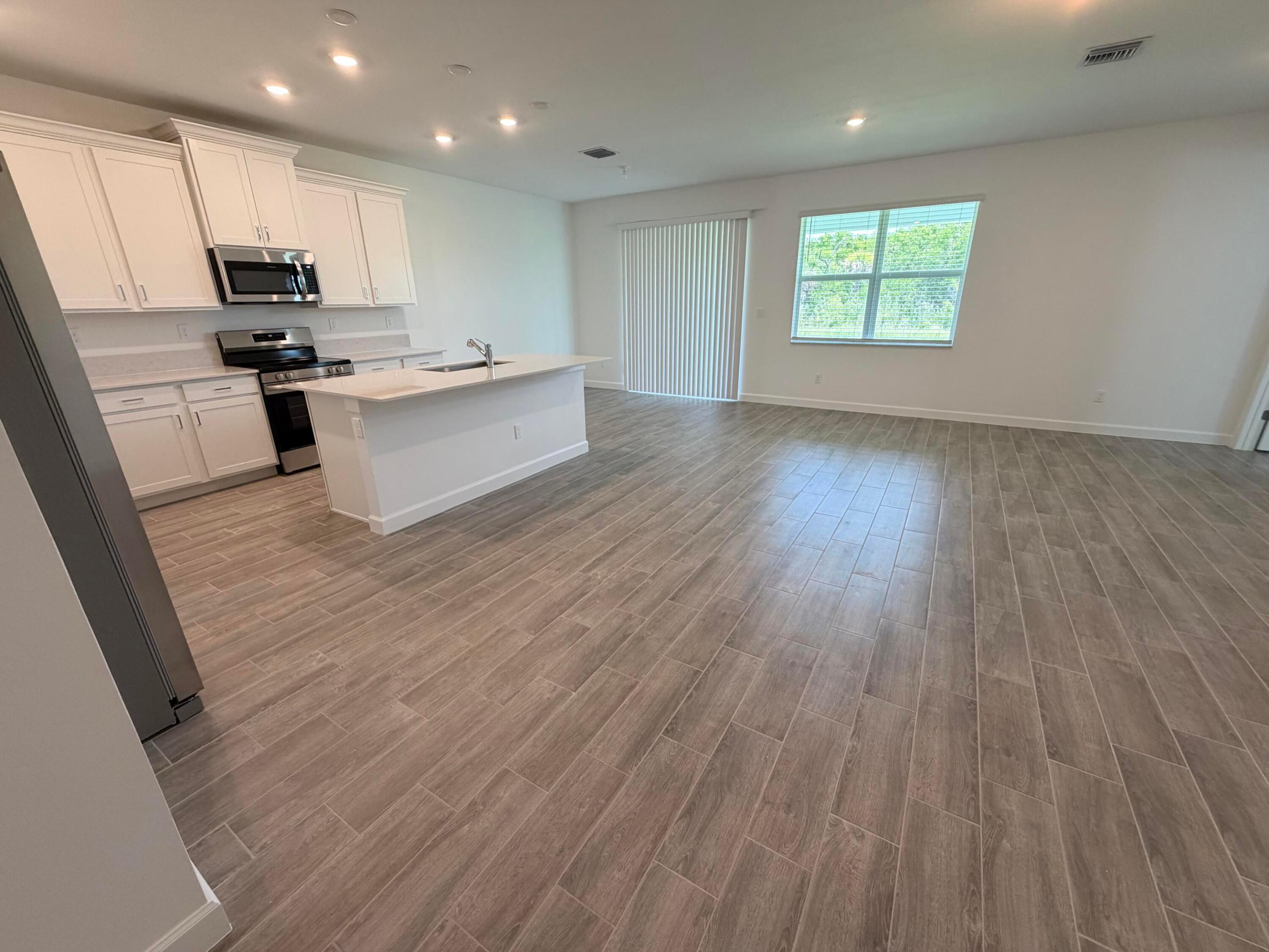 SEAGROVE PUD - Residential Lease