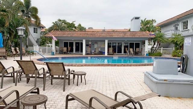 OAKLAND GROVE VILLAGE CONDO - Residential