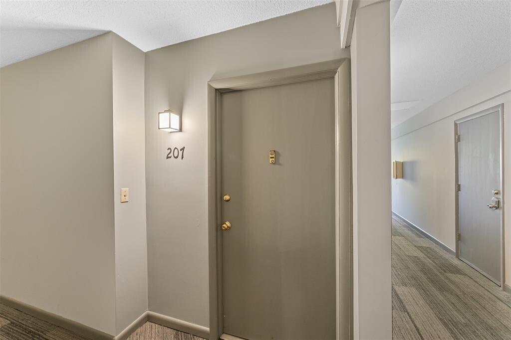 OAKLAND GROVE VILLAGE CONDO - Residential