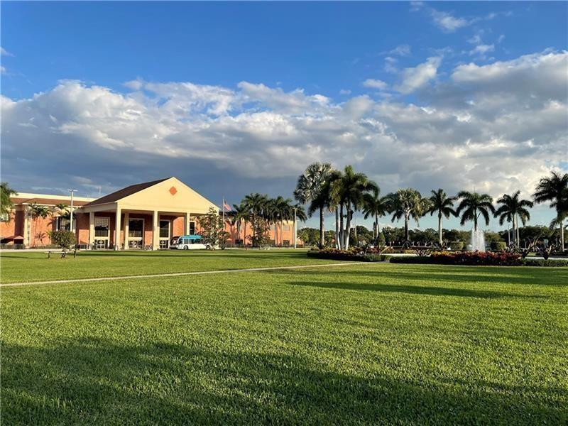 MANSFIELD AT CENTURY VILLAGE CONDO - Residential Lease