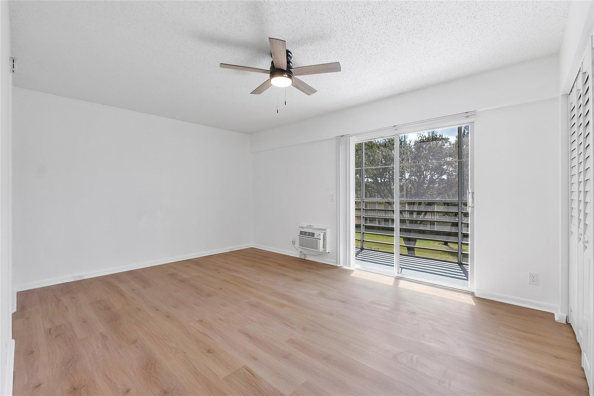 MANSFIELD AT CENTURY VILLAGE CONDO - Residential Lease