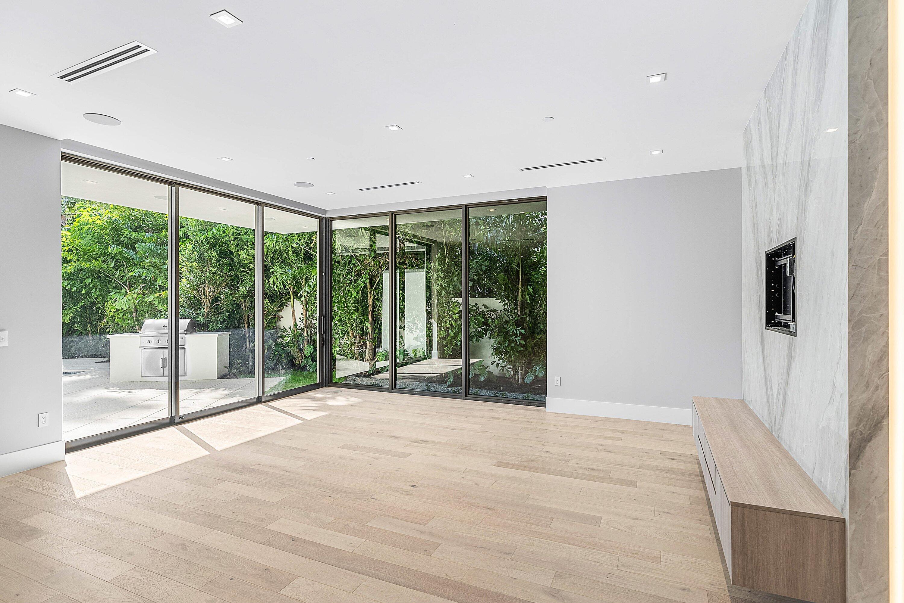 ANDREWS AVENUE TOWNHOMES - Residential