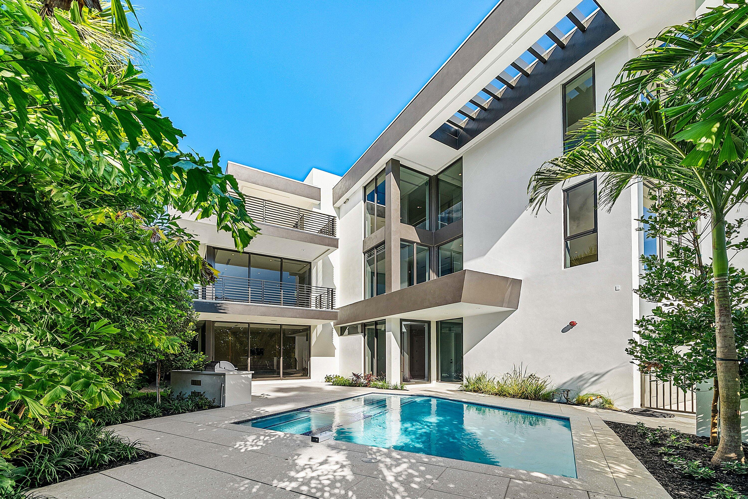 ANDREWS AVENUE TOWNHOMES - Residential