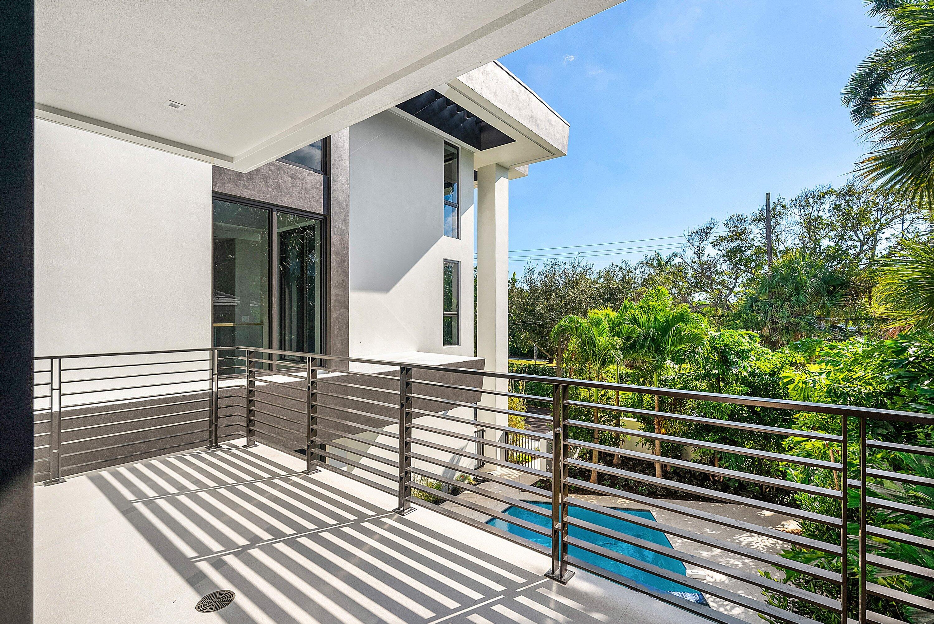 ANDREWS AVENUE TOWNHOMES - Residential