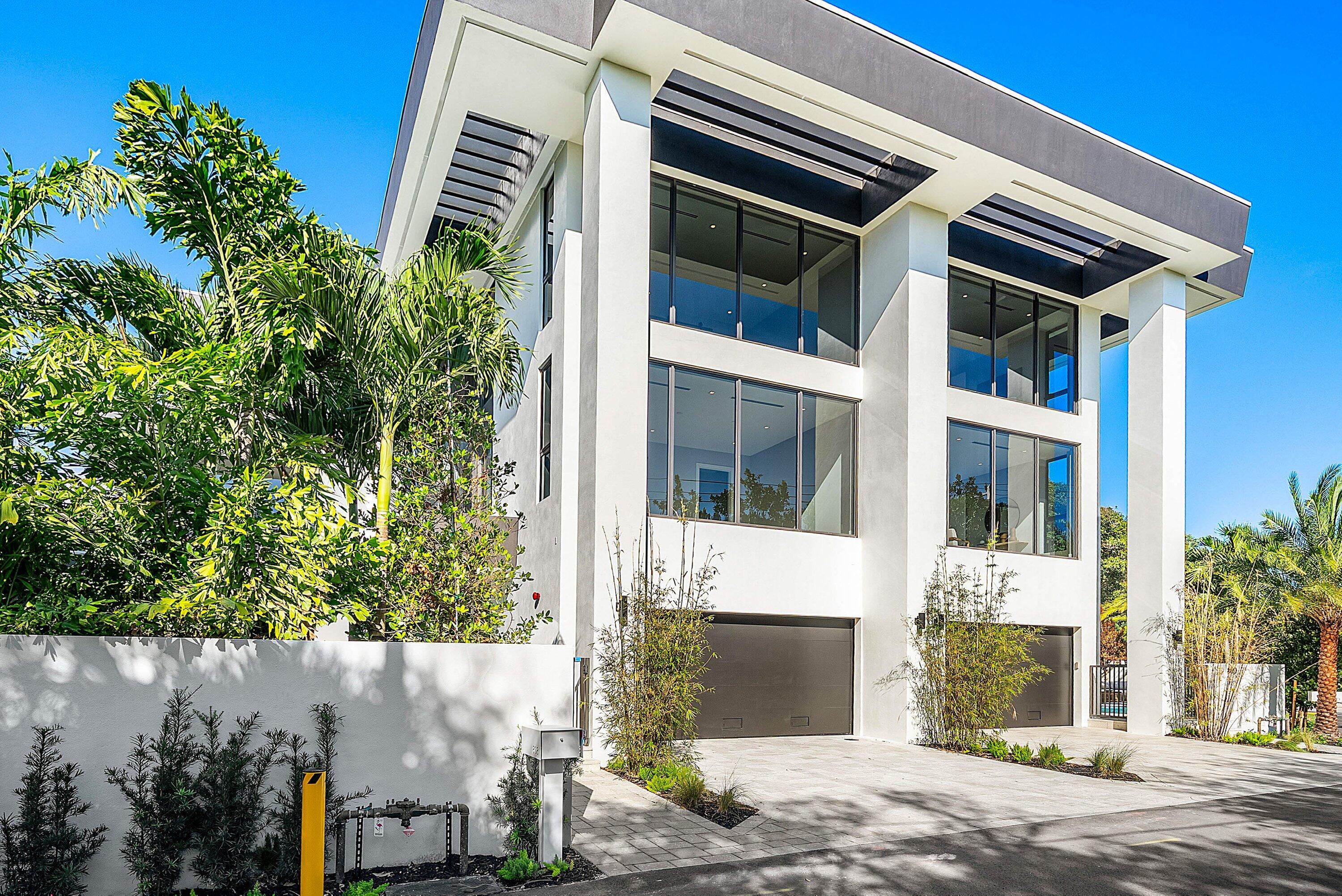 ANDREWS AVENUE TOWNHOMES - Residential