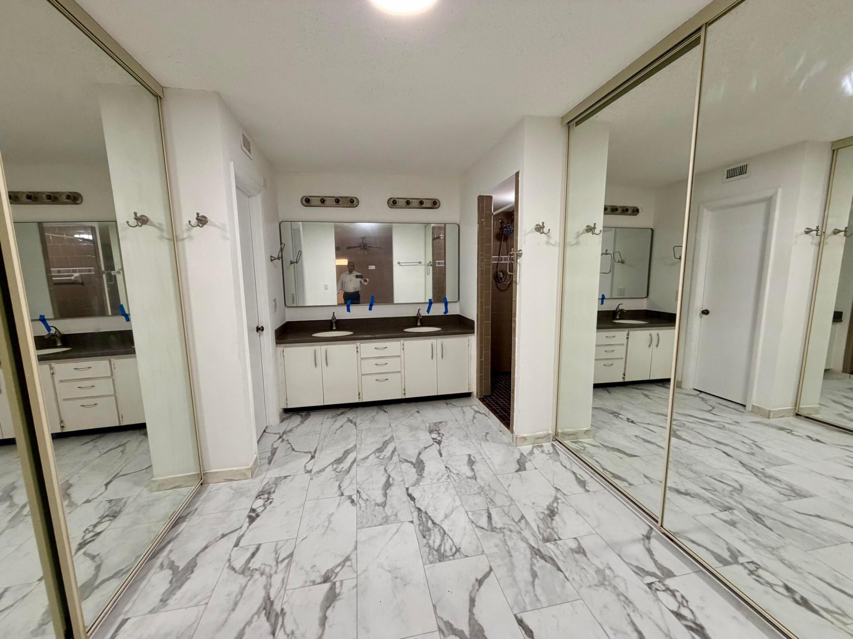 GARDEN LAKES - Residential Lease