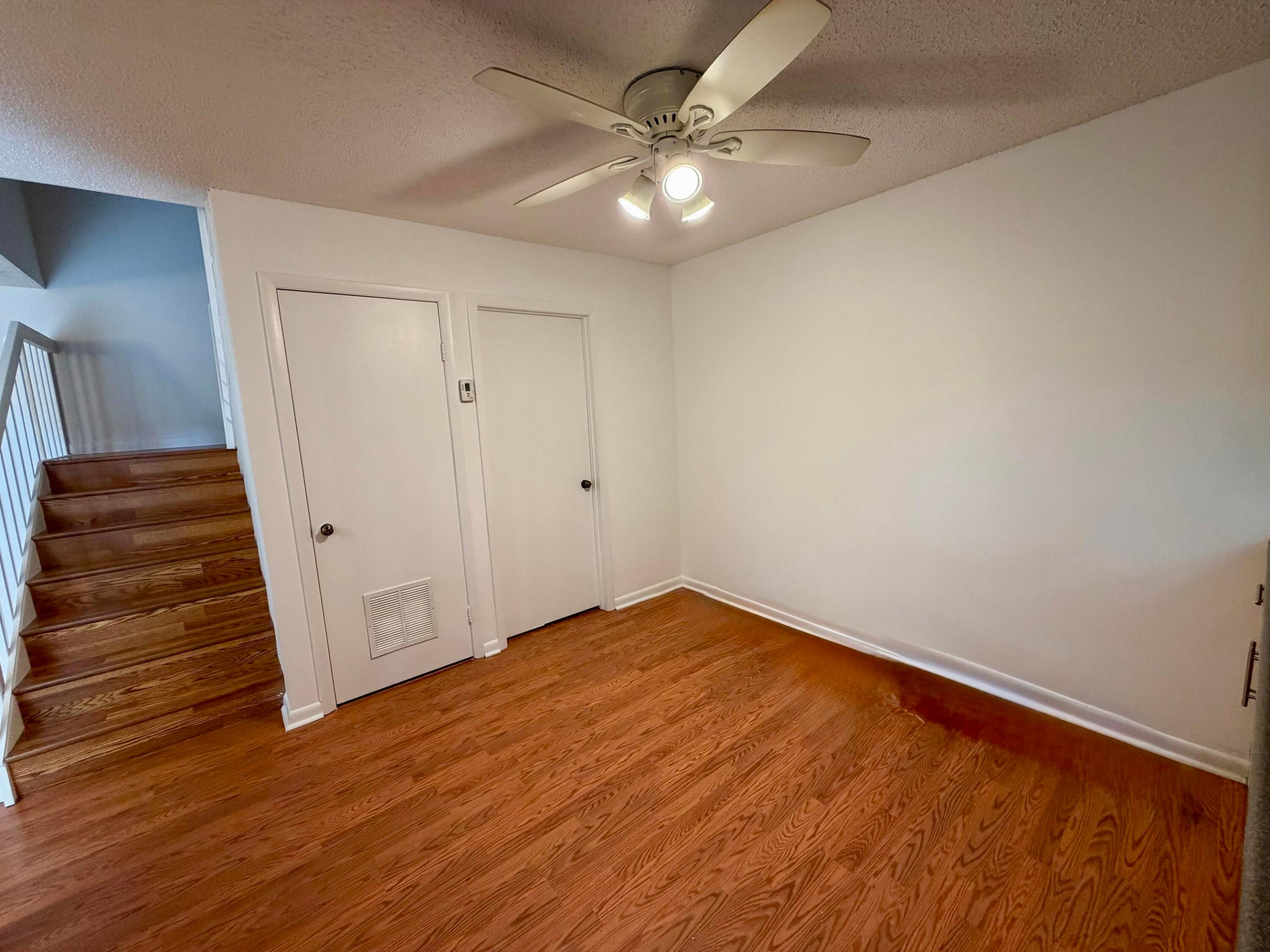 GARDEN LAKES - Residential Lease