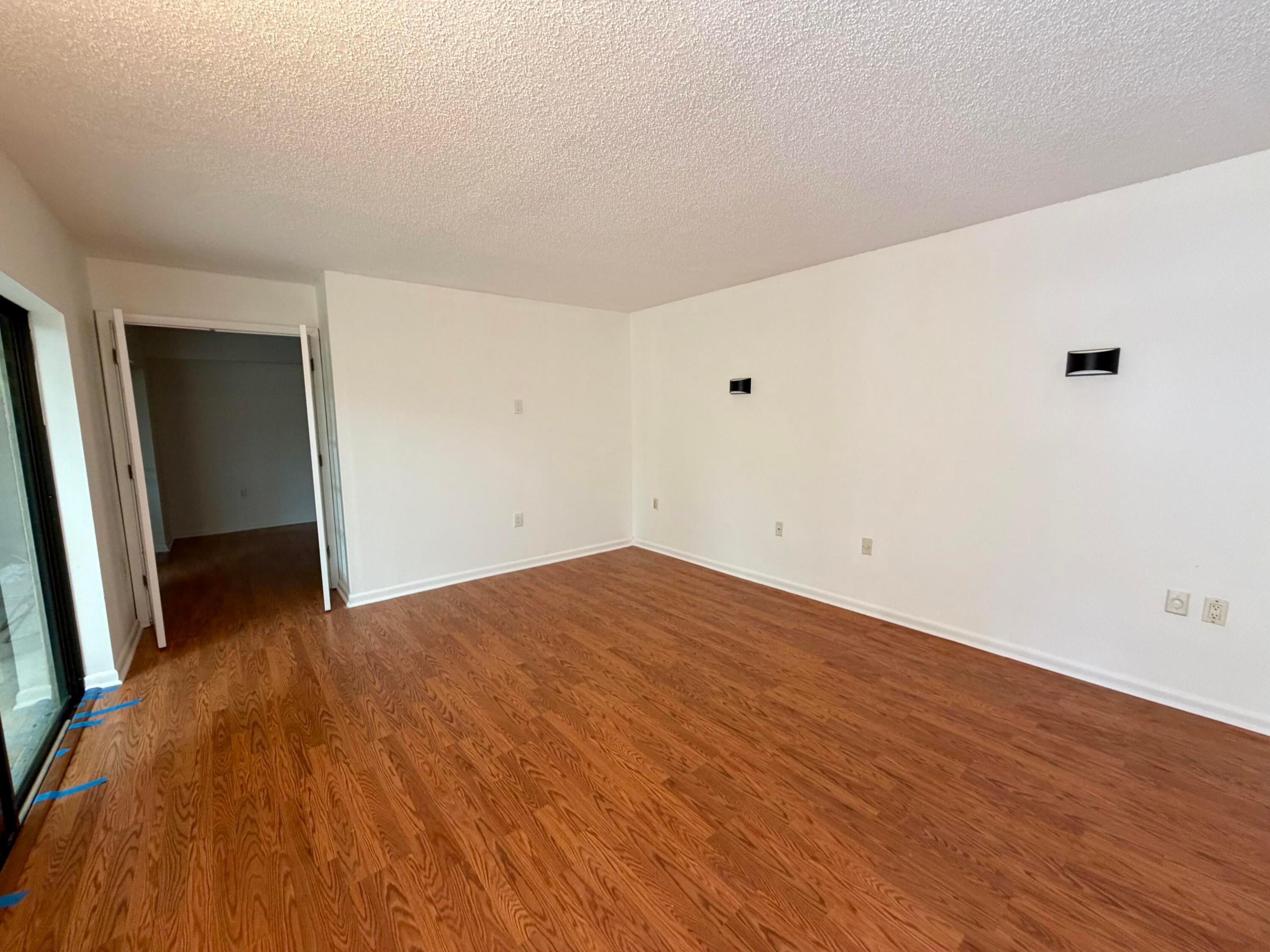 GARDEN LAKES - Residential Lease