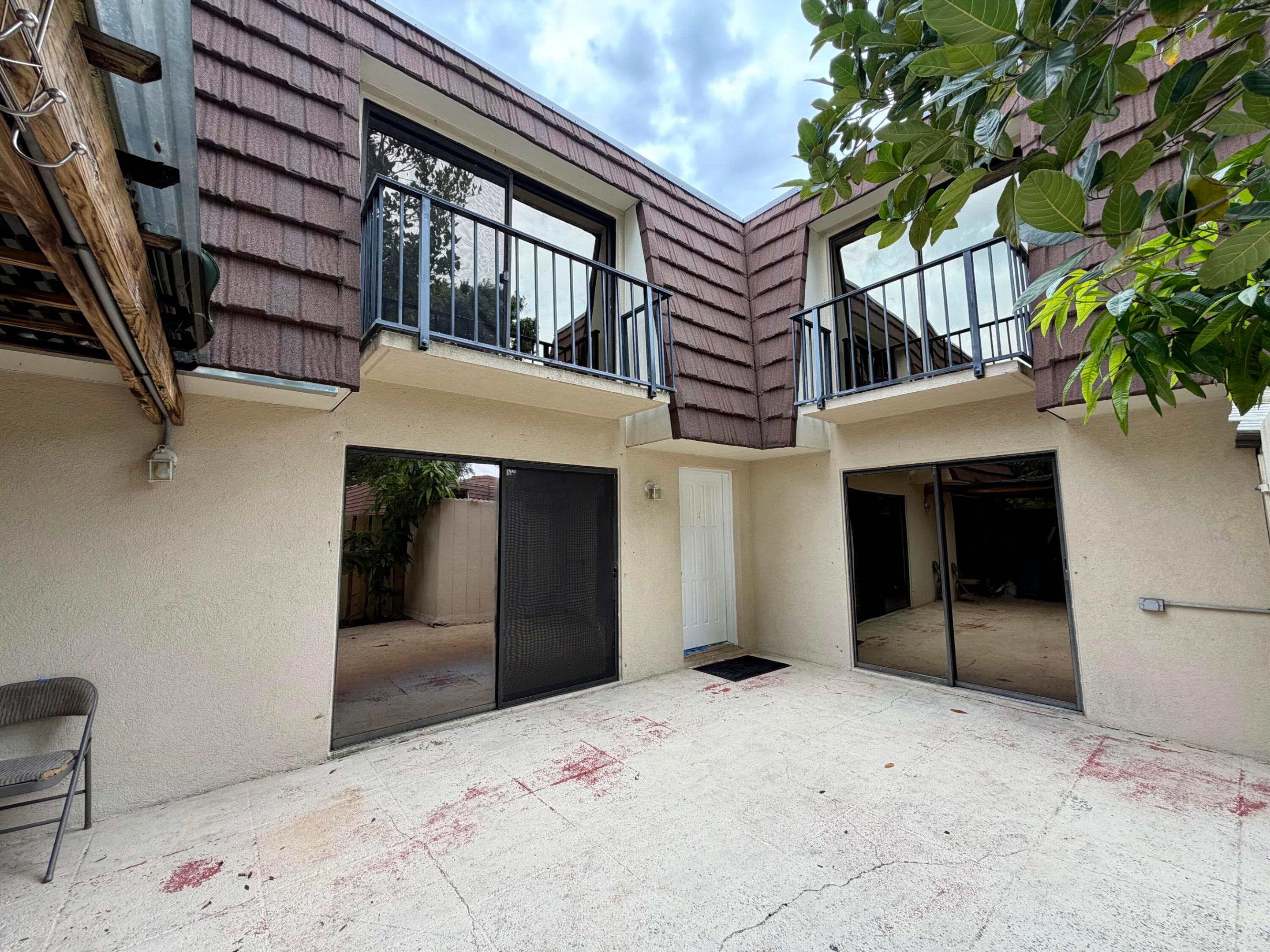 GARDEN LAKES - Residential Lease