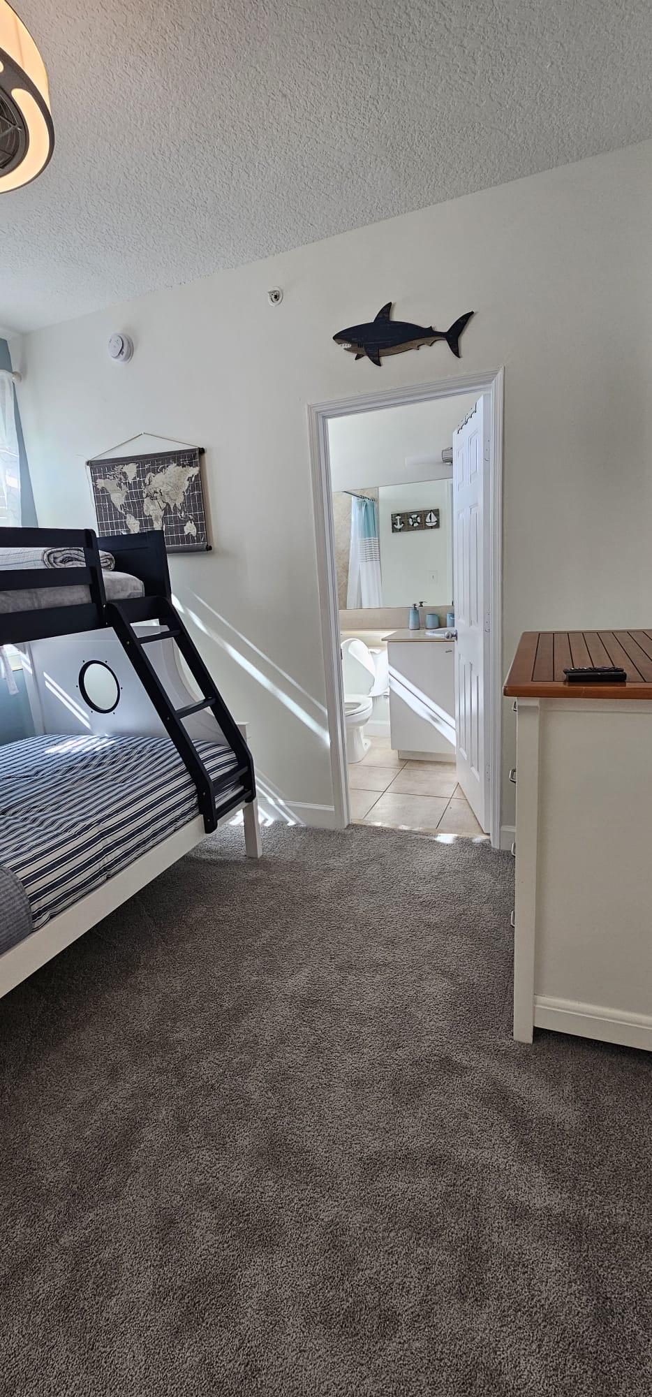 MOORINGS AT LANTANA TOWNHOUSES CONDO - Residential