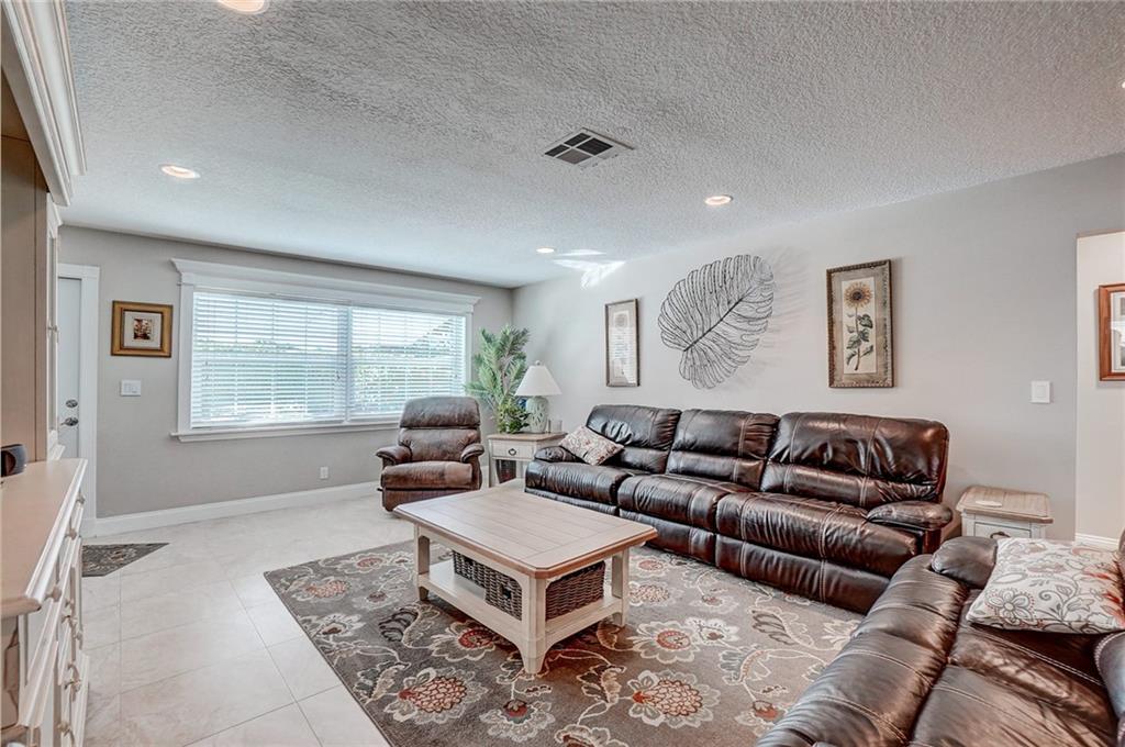 Palm Beach Leisureville S - Residential