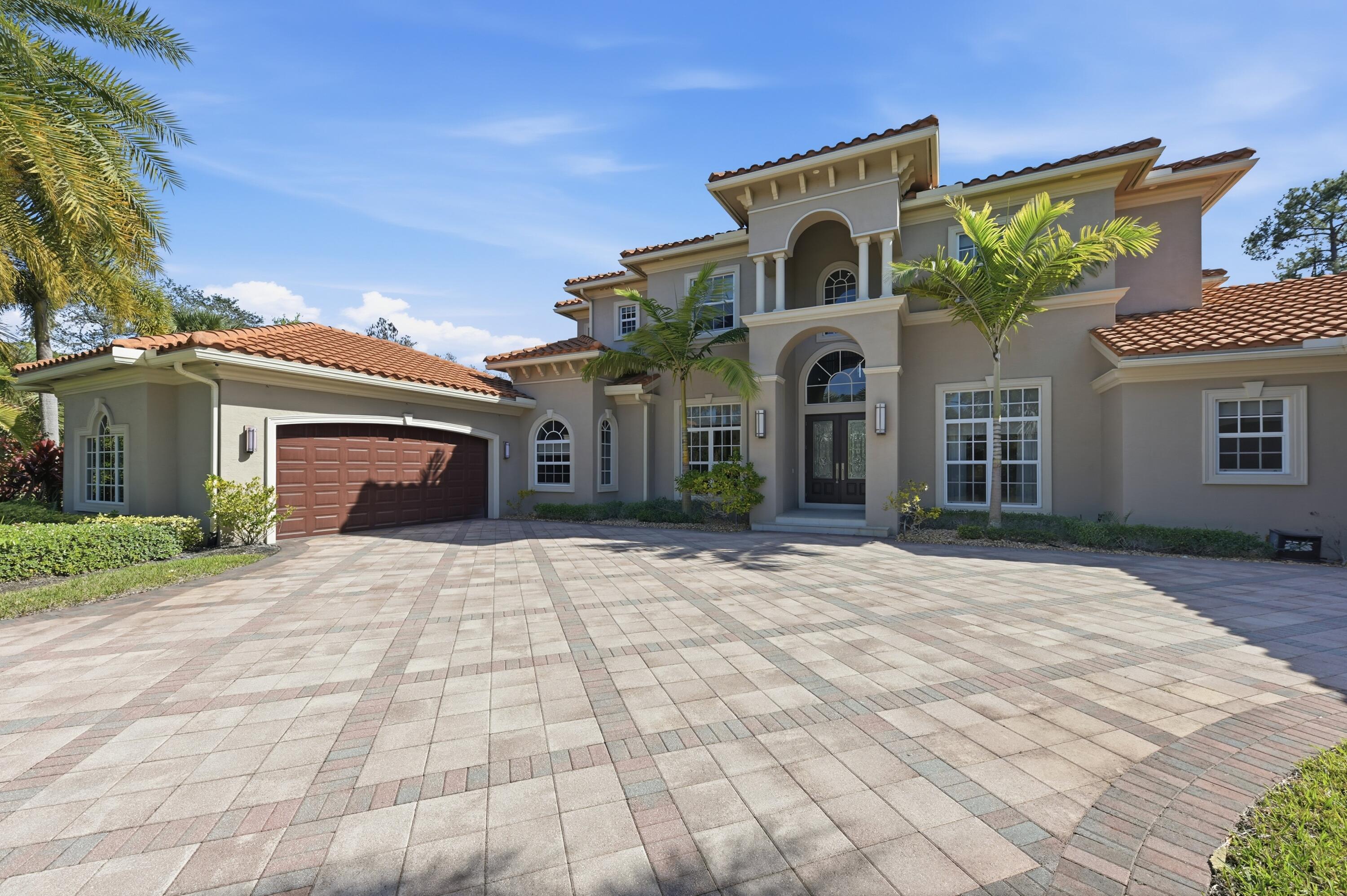 PINEWOOD OF WELLINGTON - Residential