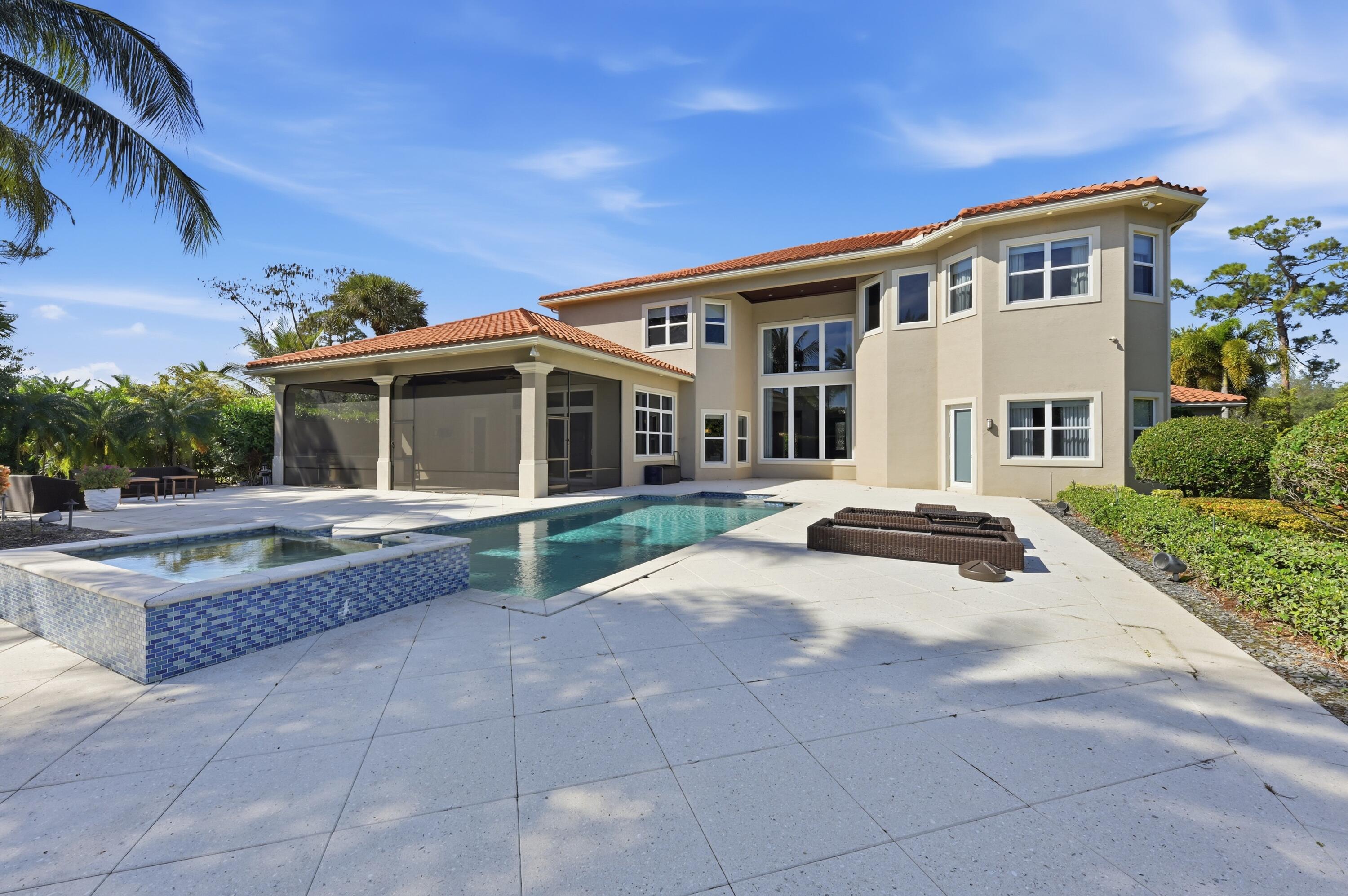 PINEWOOD OF WELLINGTON - Residential