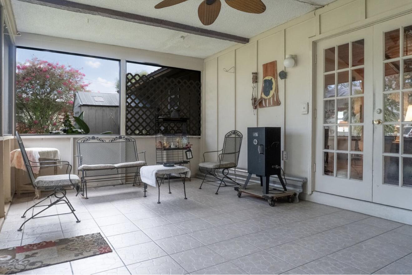RIVER LAKE ESTATES - Residential
