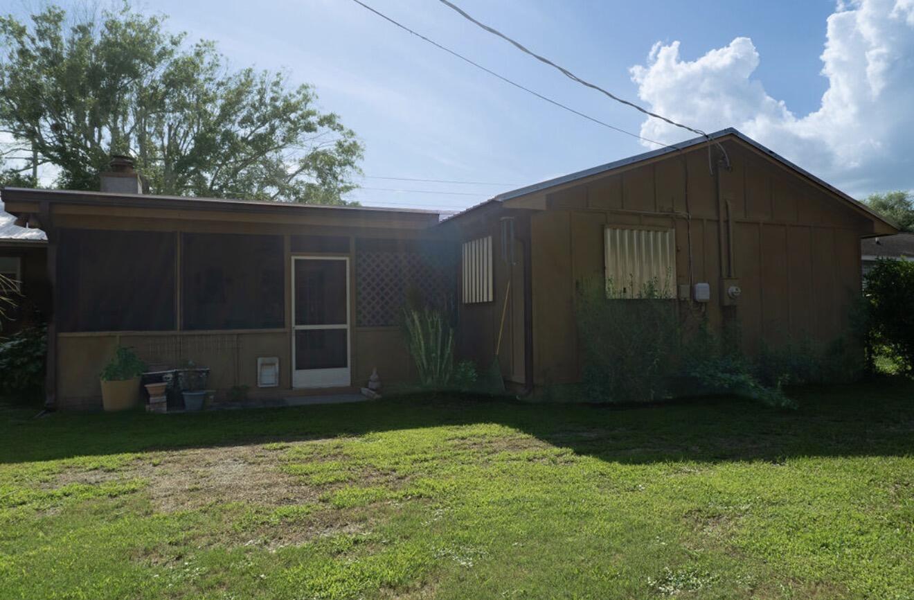 RIVER LAKE ESTATES - Residential