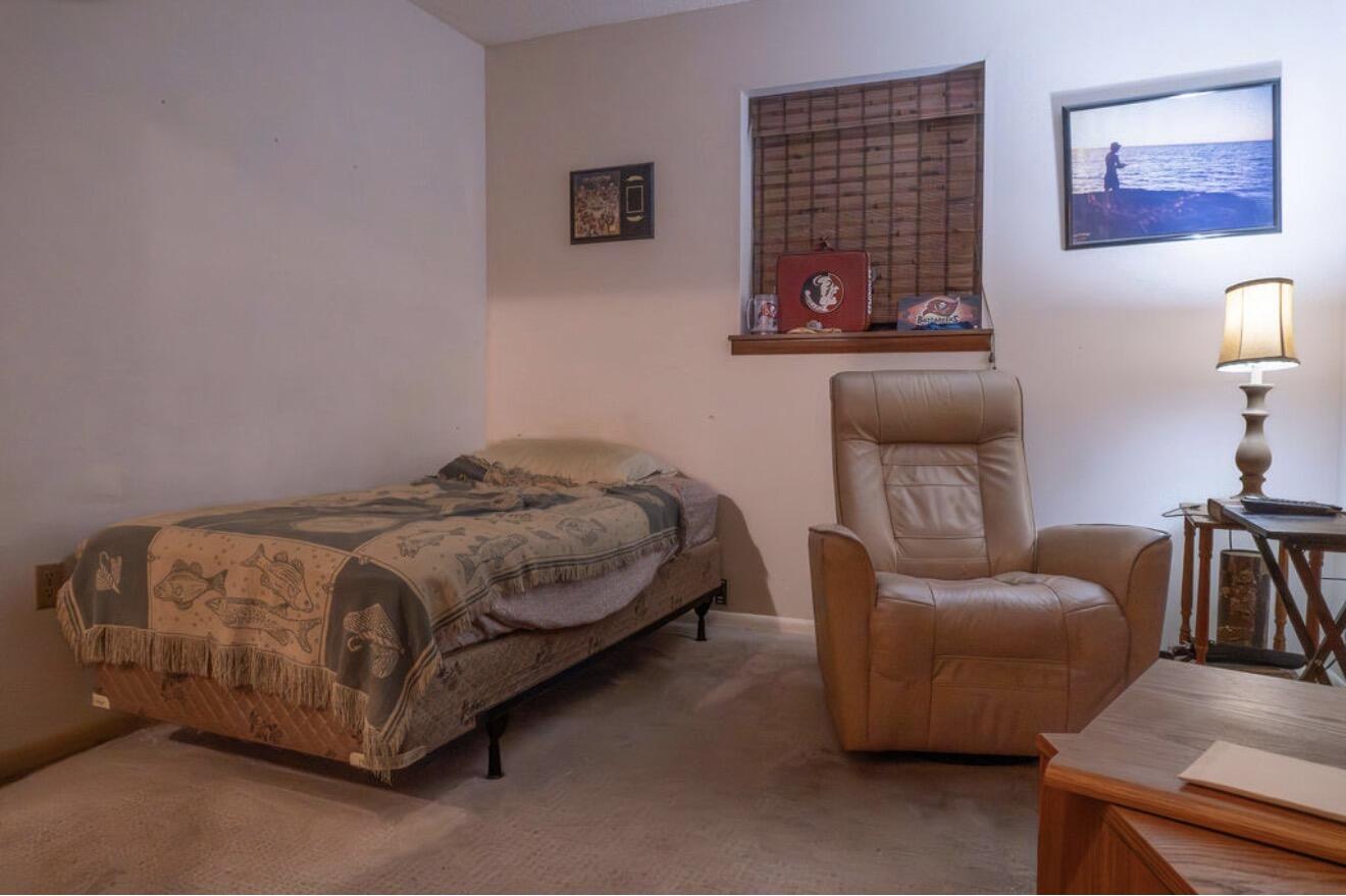 RIVER LAKE ESTATES - Residential