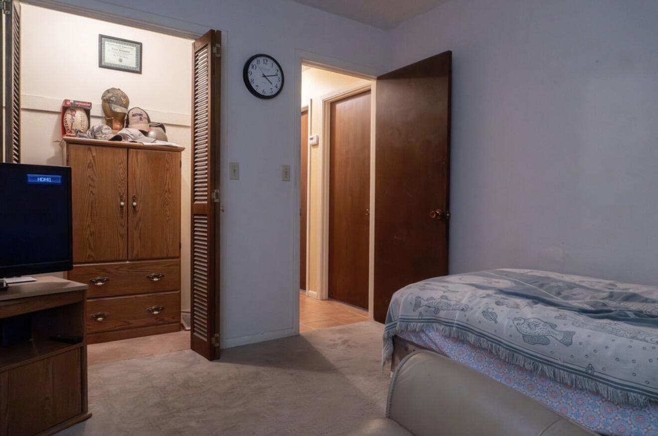 RIVER LAKE ESTATES - Residential