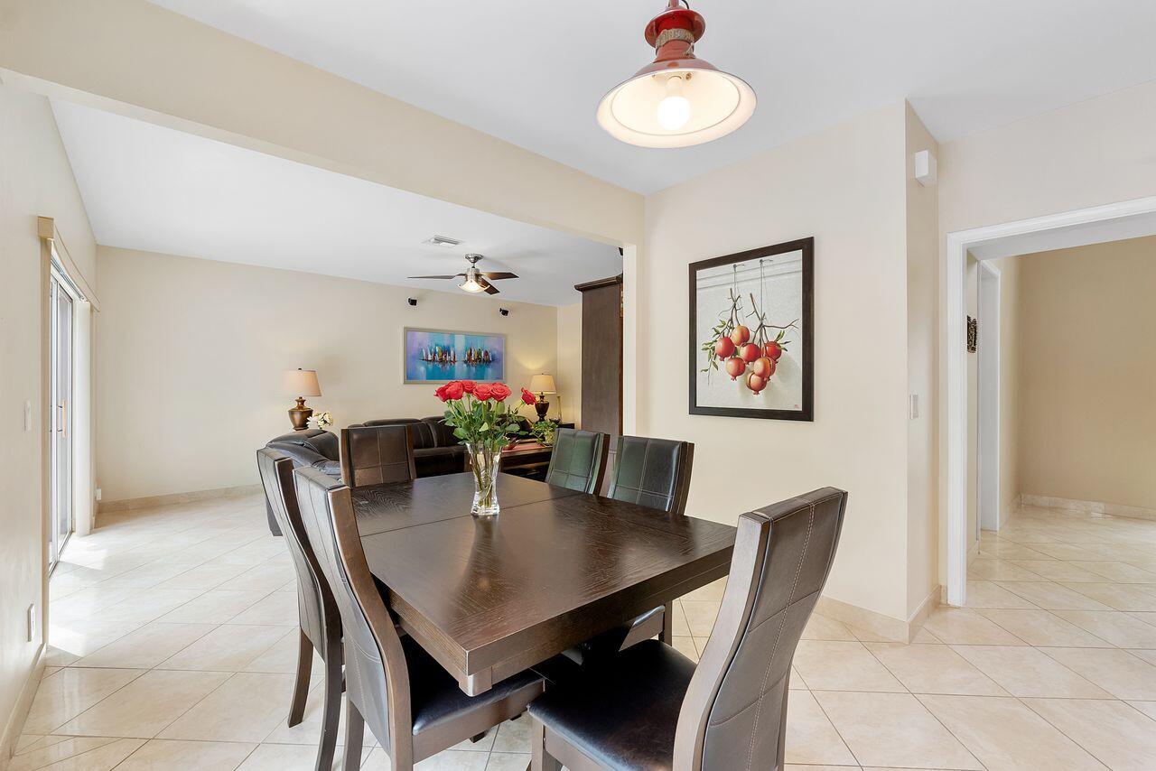 WOODSIDE ESTATES - Residential