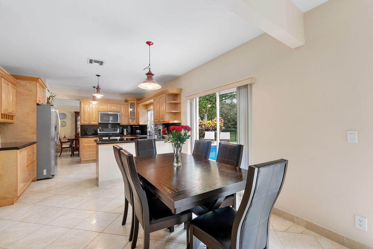 WOODSIDE ESTATES - Residential