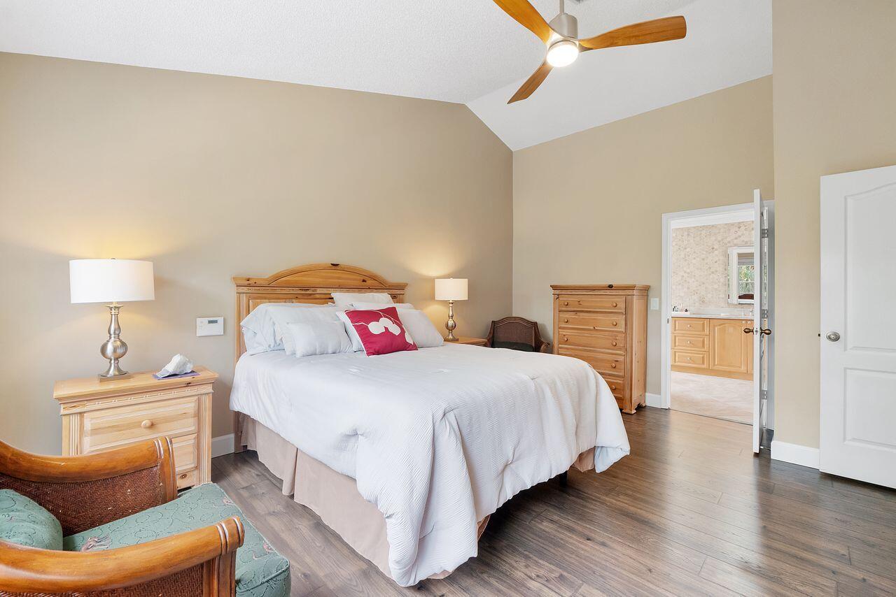 WOODSIDE ESTATES - Residential