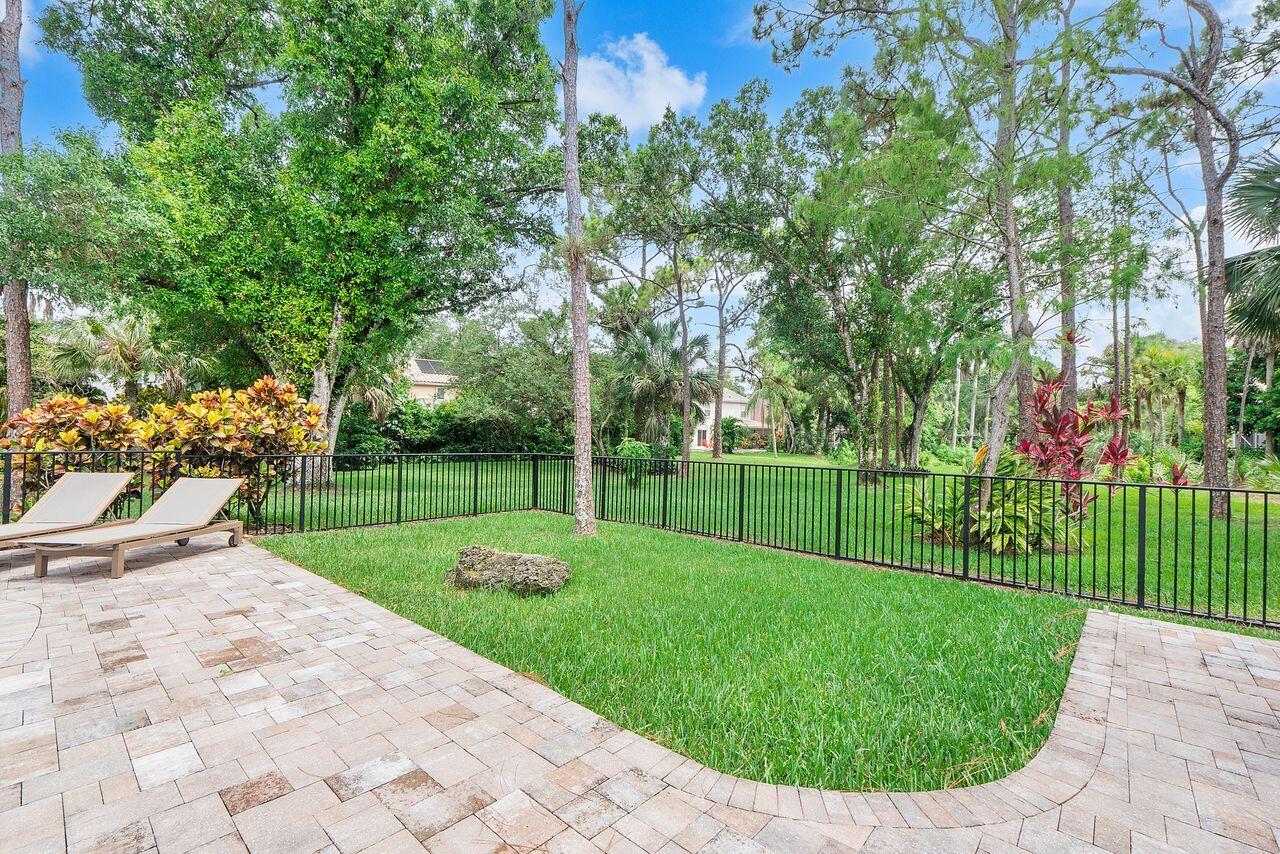 WOODSIDE ESTATES - Residential