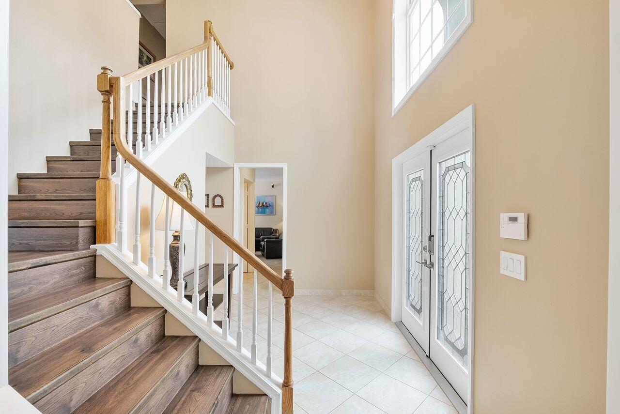 WOODSIDE ESTATES - Residential