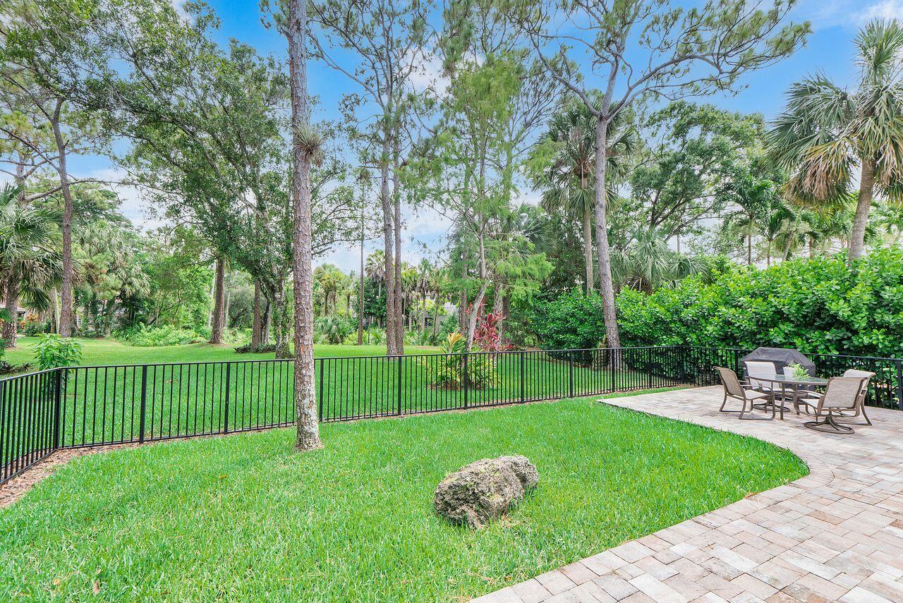 WOODSIDE ESTATES - Residential