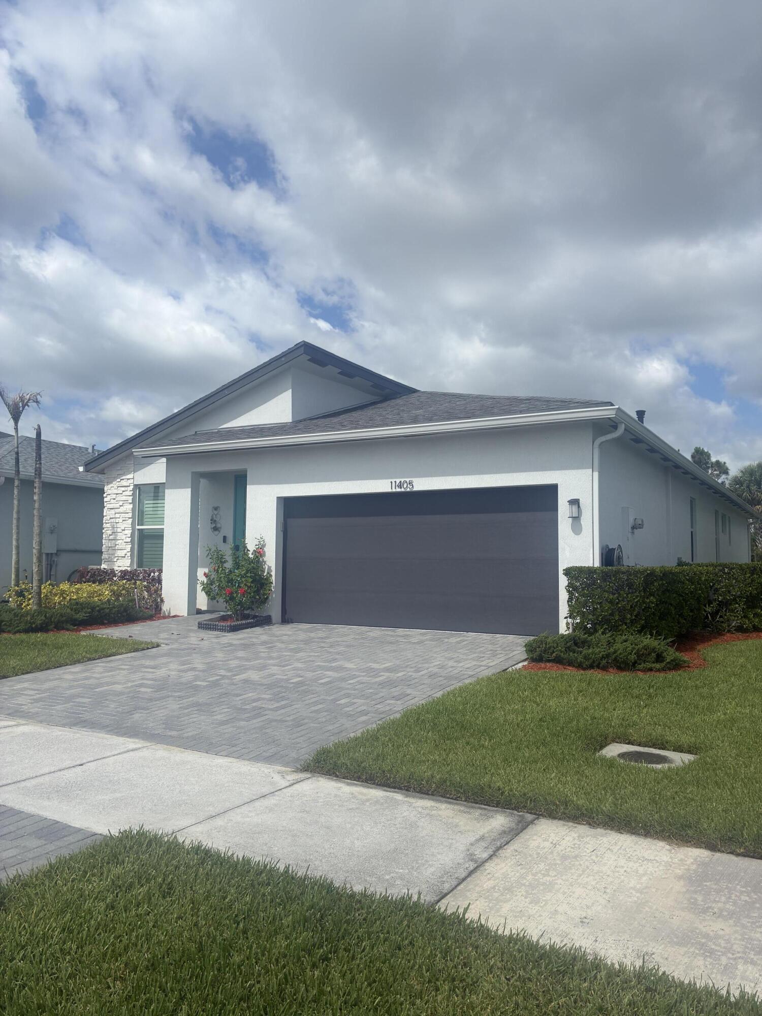 MATTAMY AT SOUTHERN GROVE PLAT 1 REPLAT - Residential