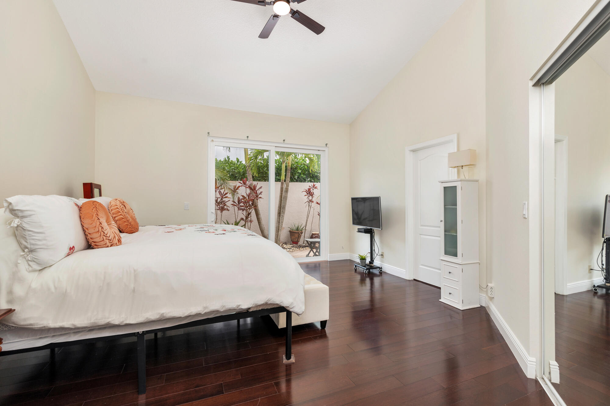 BREAKERS WEST 13 - Residential
