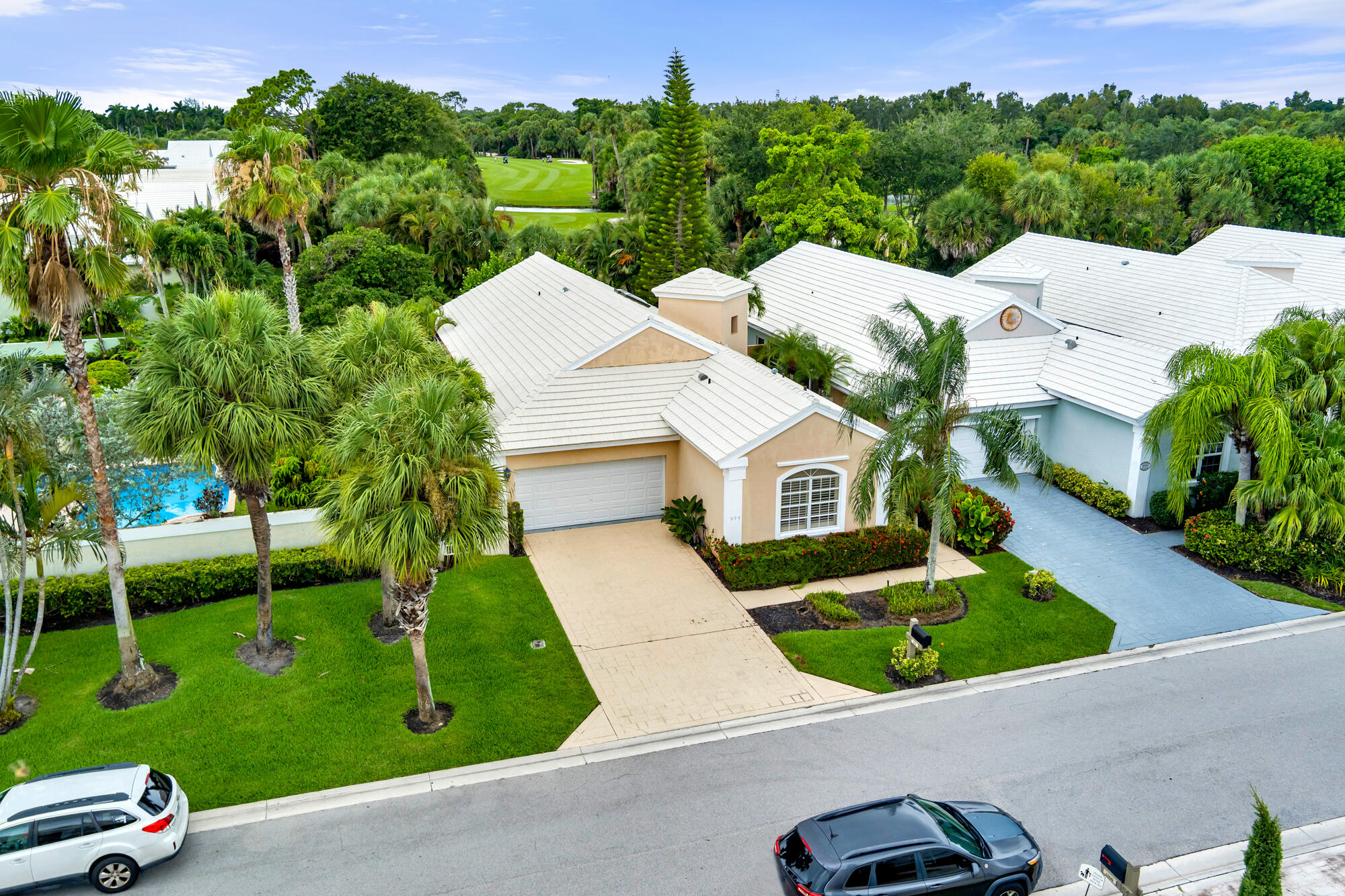 BREAKERS WEST 13 - Residential