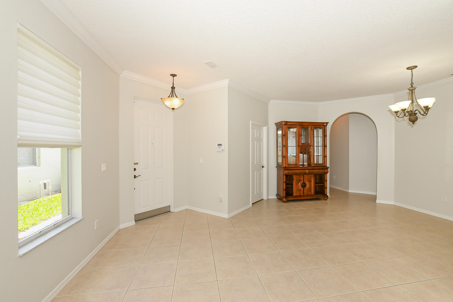 LAKE FOREST POINTE - Residential
