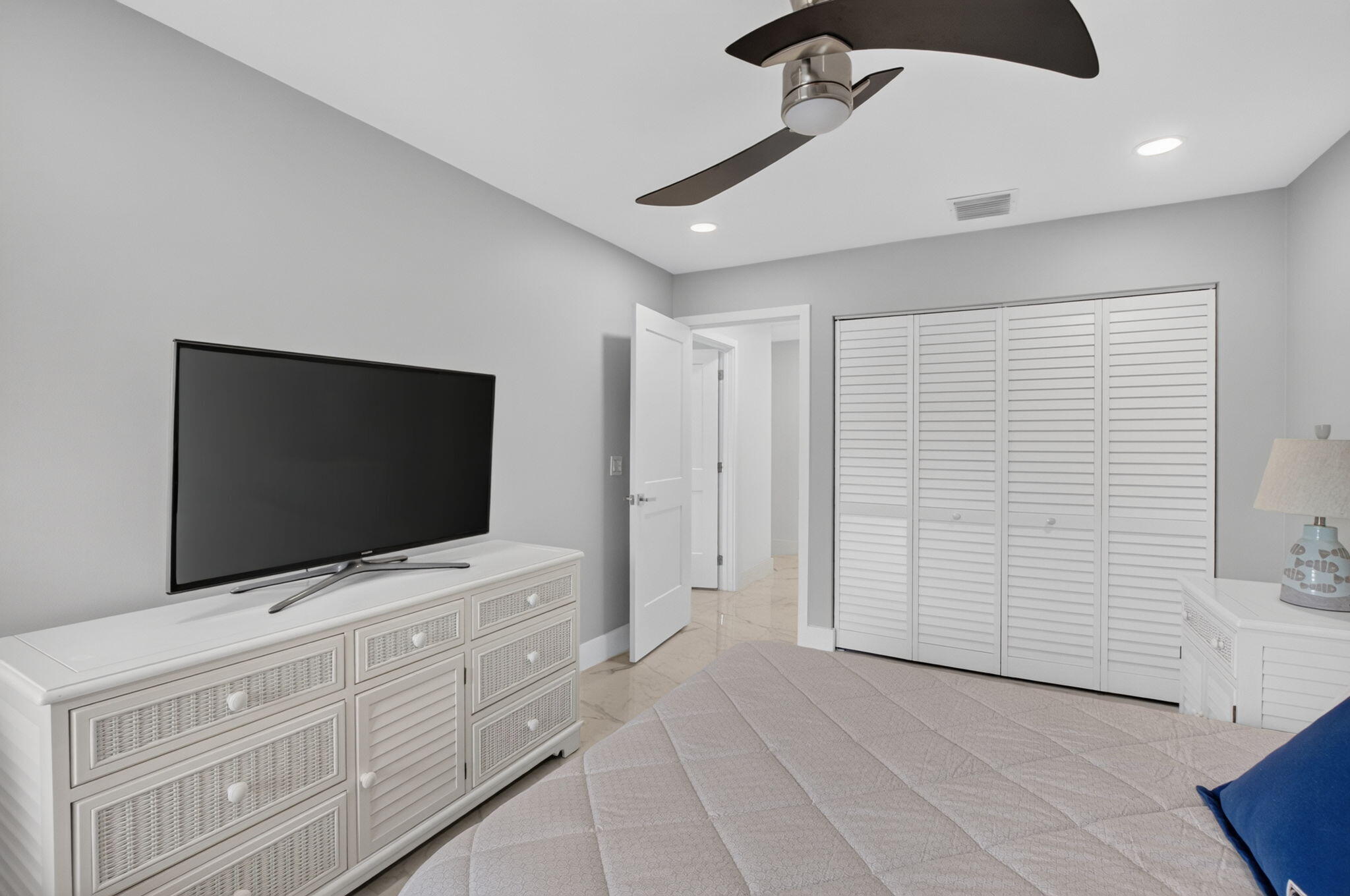 BOCA LAKE ESTATES - Residential
