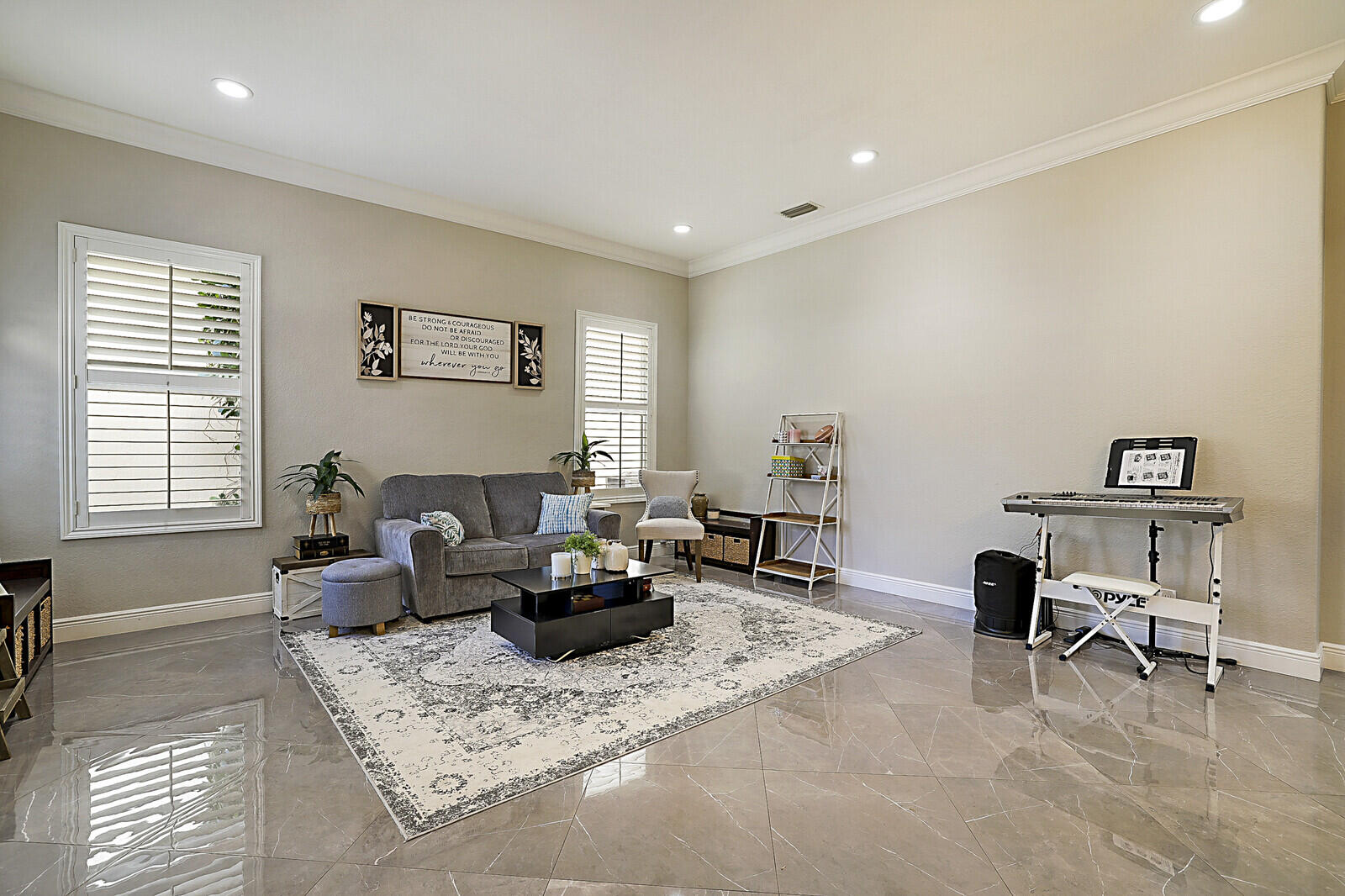 DAHLGREN - Residential Lease