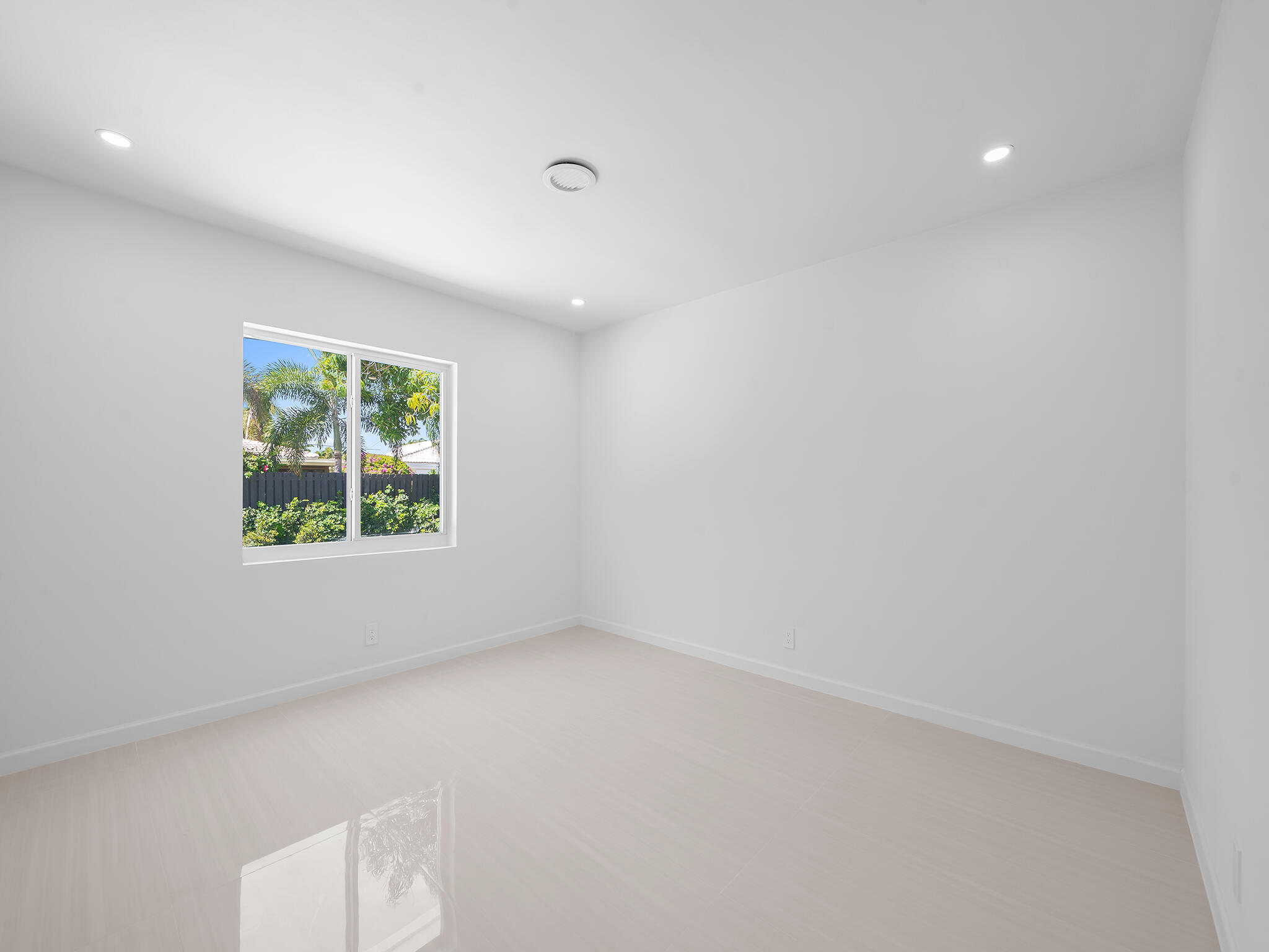 CORAL RIDGE ISLES - Residential