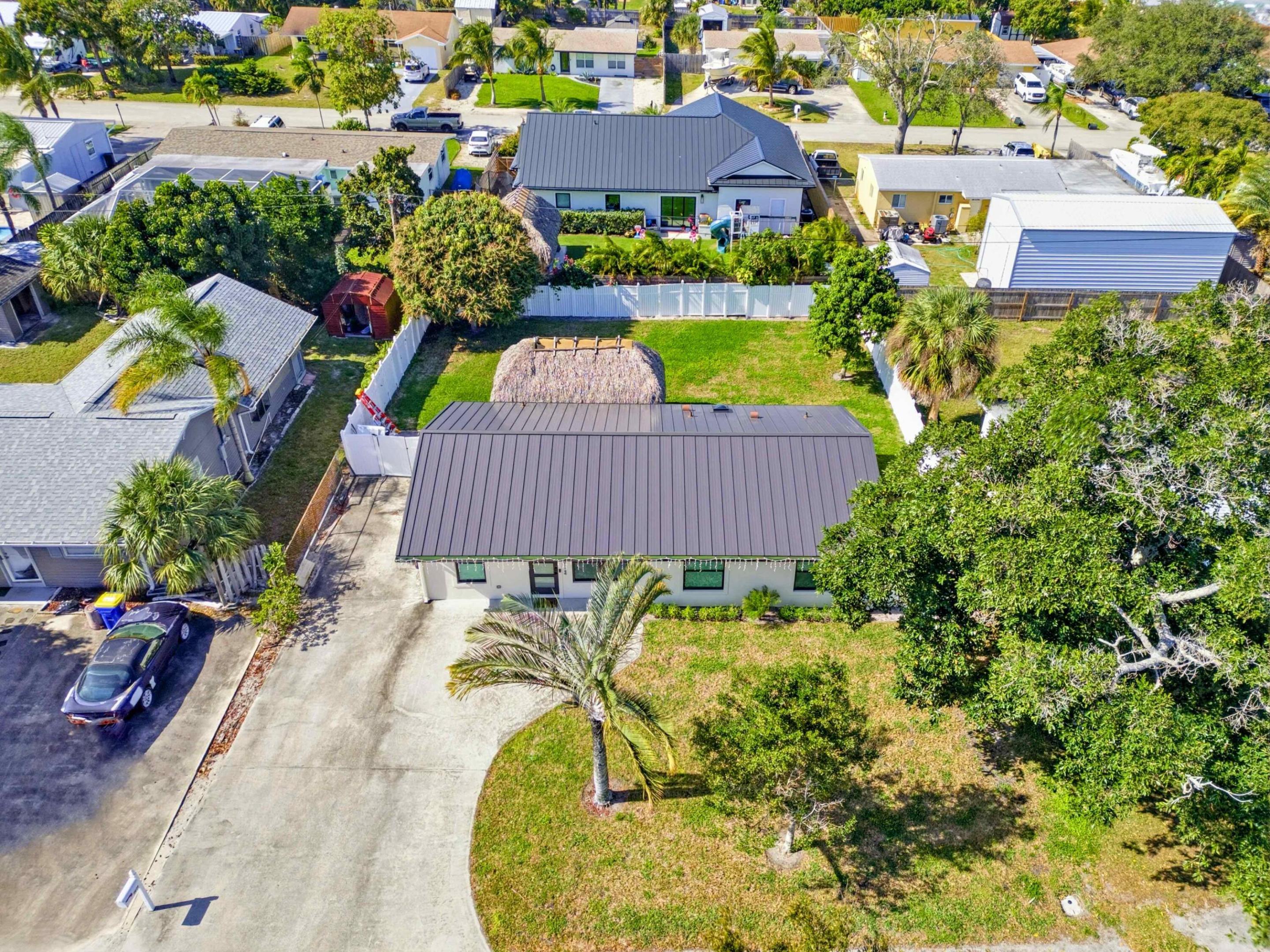 TROPIC VISTA - Residential