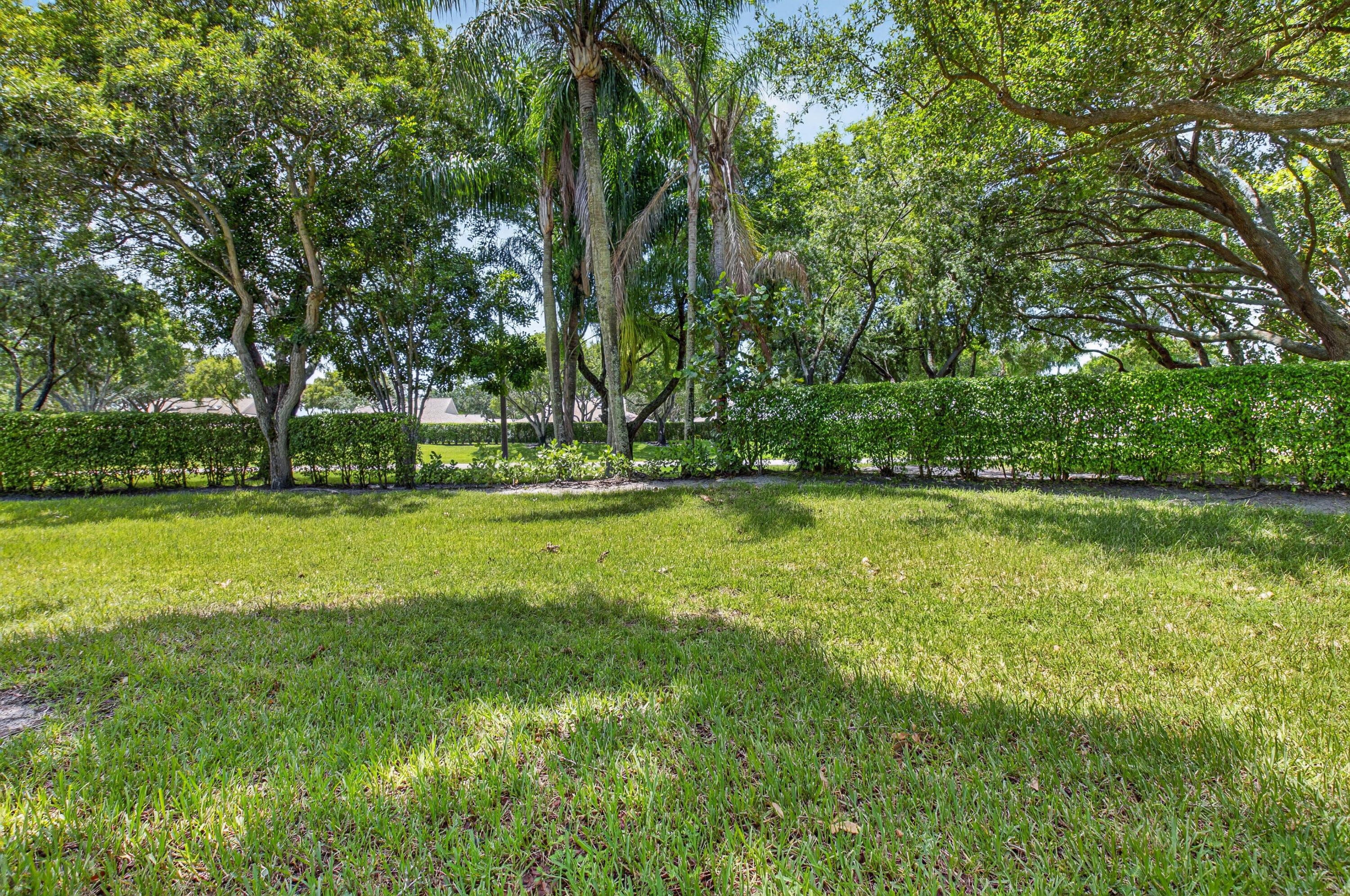 WHISPER WALK/SUMMERWINDS - Residential