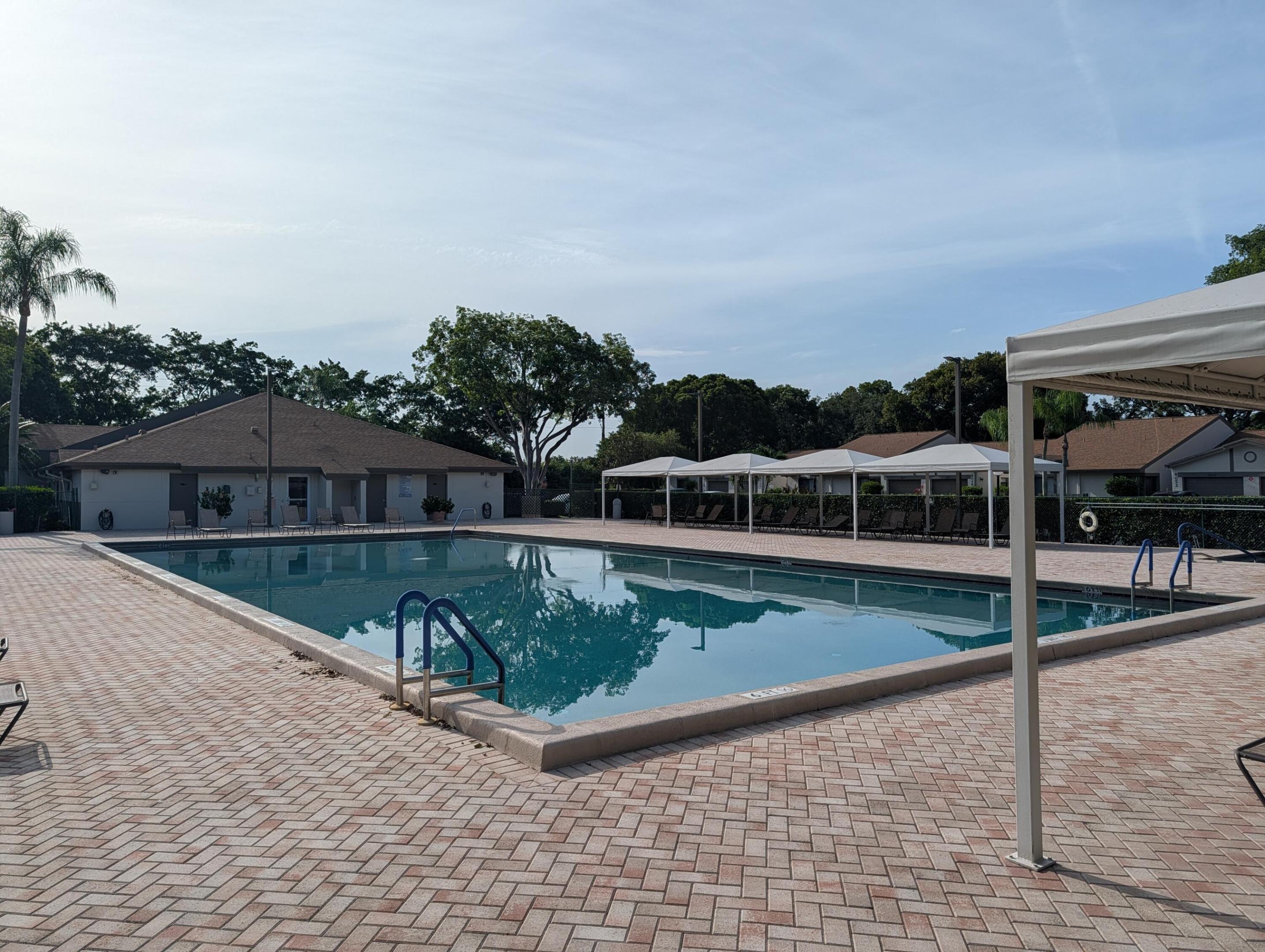 WHISPER WALK/SUMMERWINDS - Residential