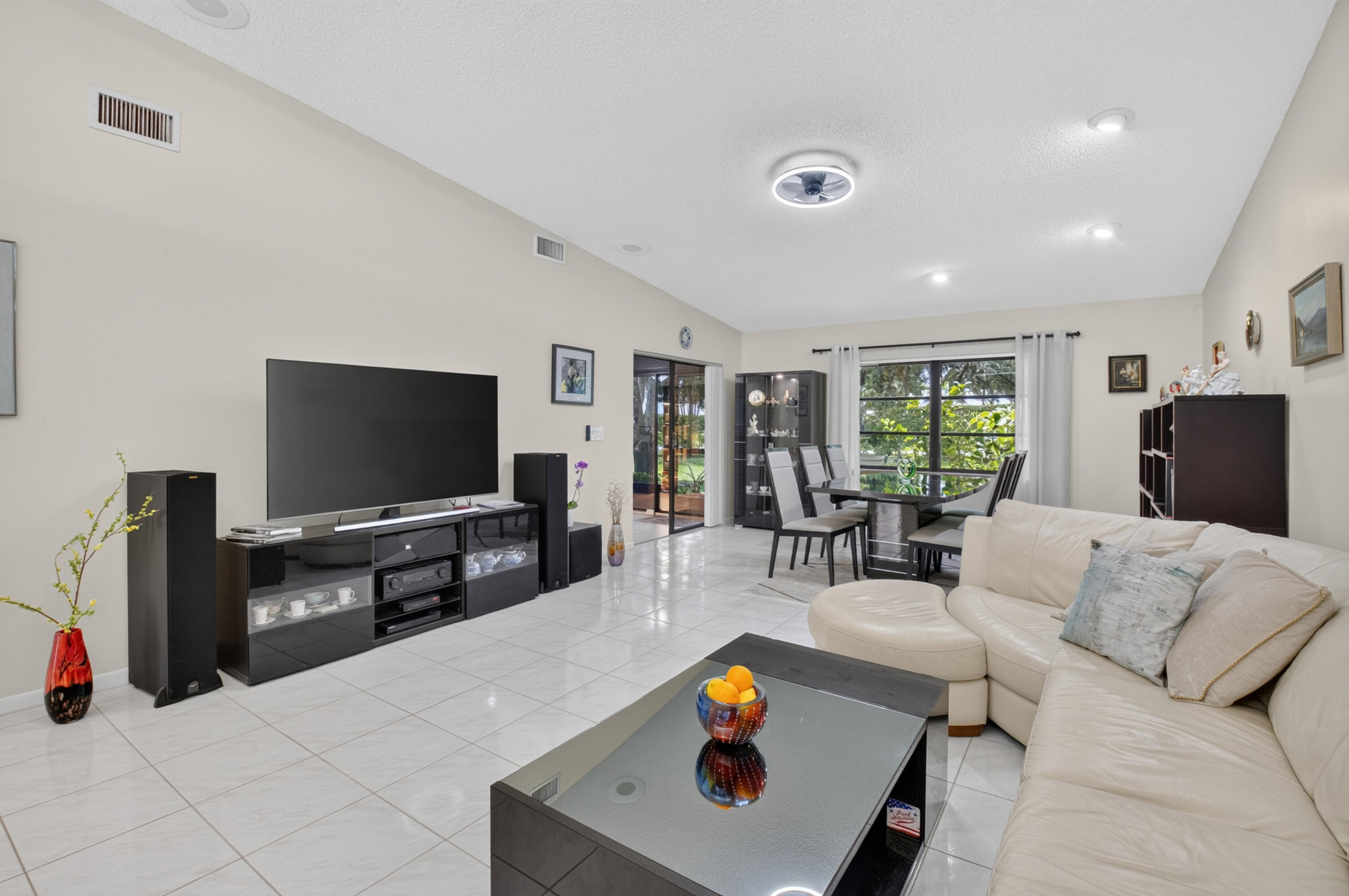 WHISPER WALK/SUMMERWINDS - Residential