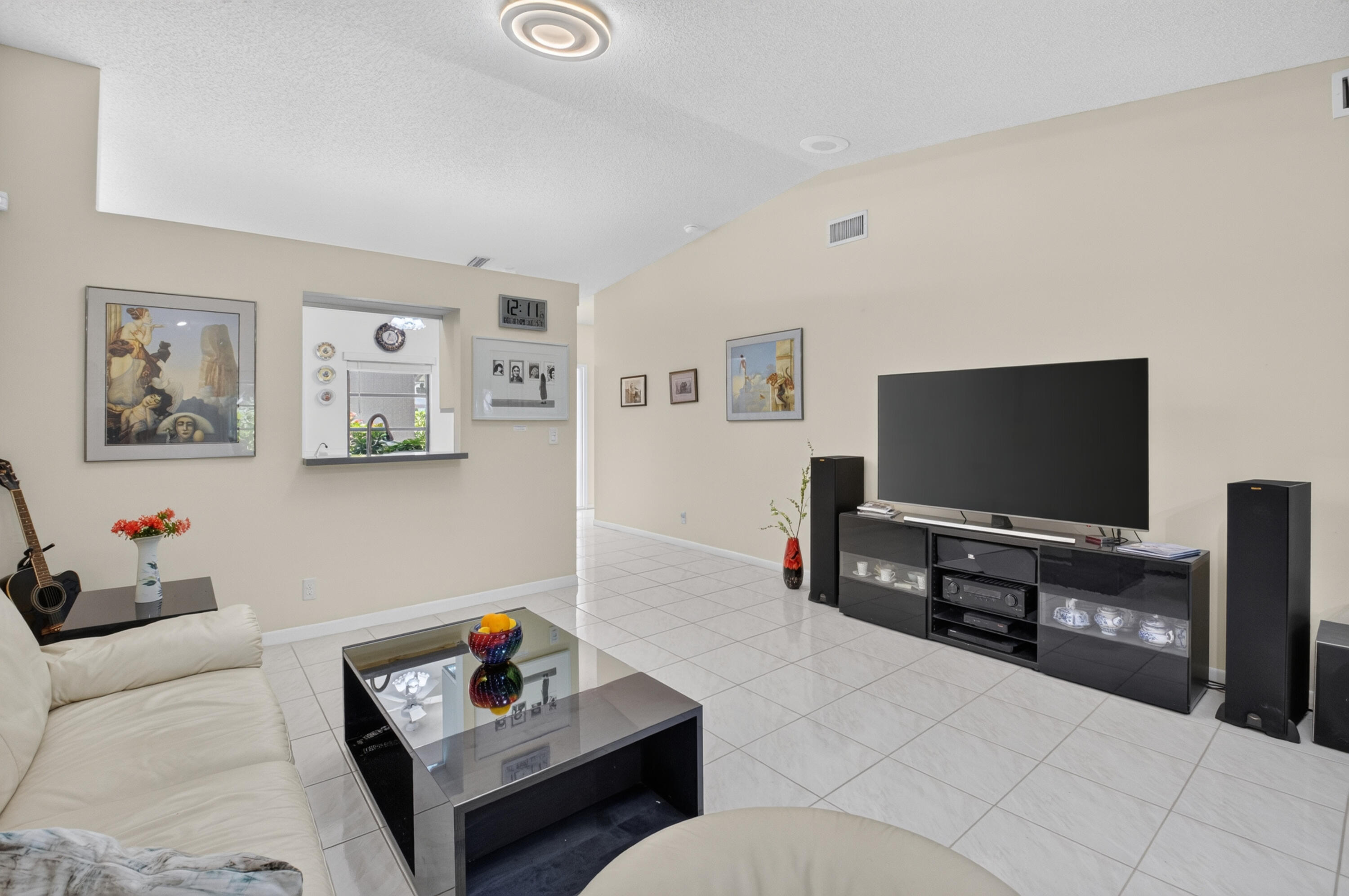 WHISPER WALK/SUMMERWINDS - Residential