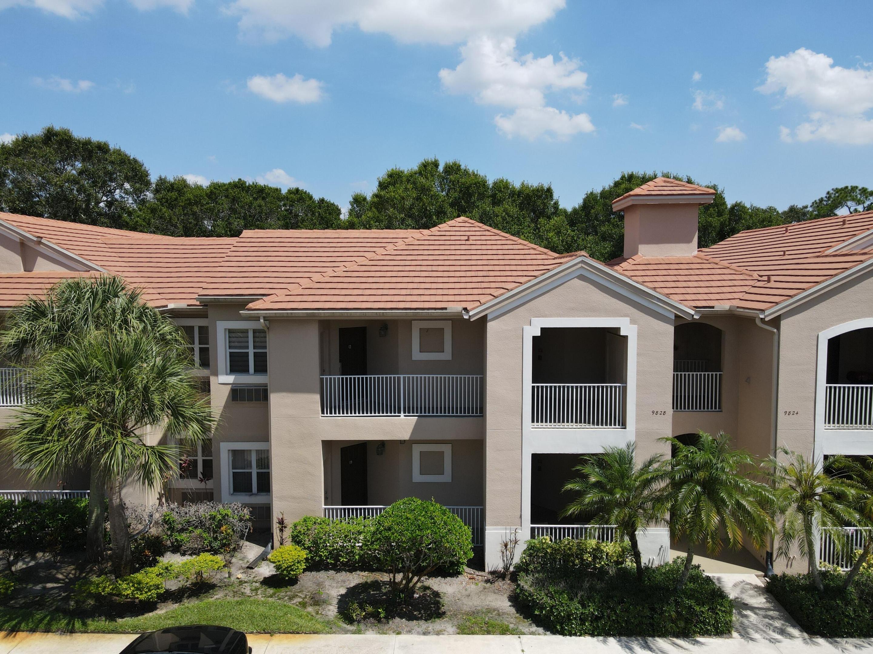 GOLF VILLAS CONDOMINIUM - Residential