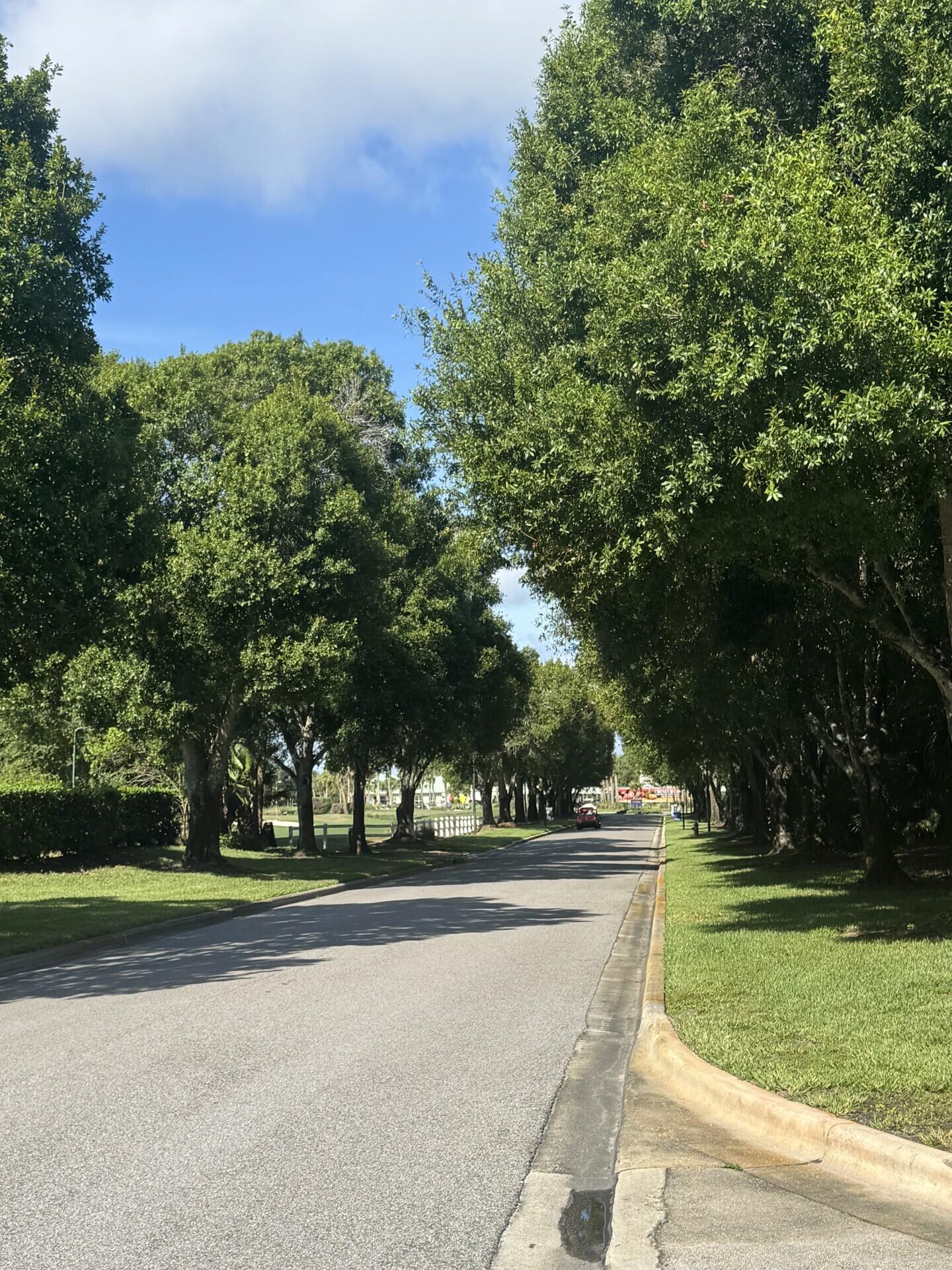 GOLF VILLAS CONDOMINIUM - Residential