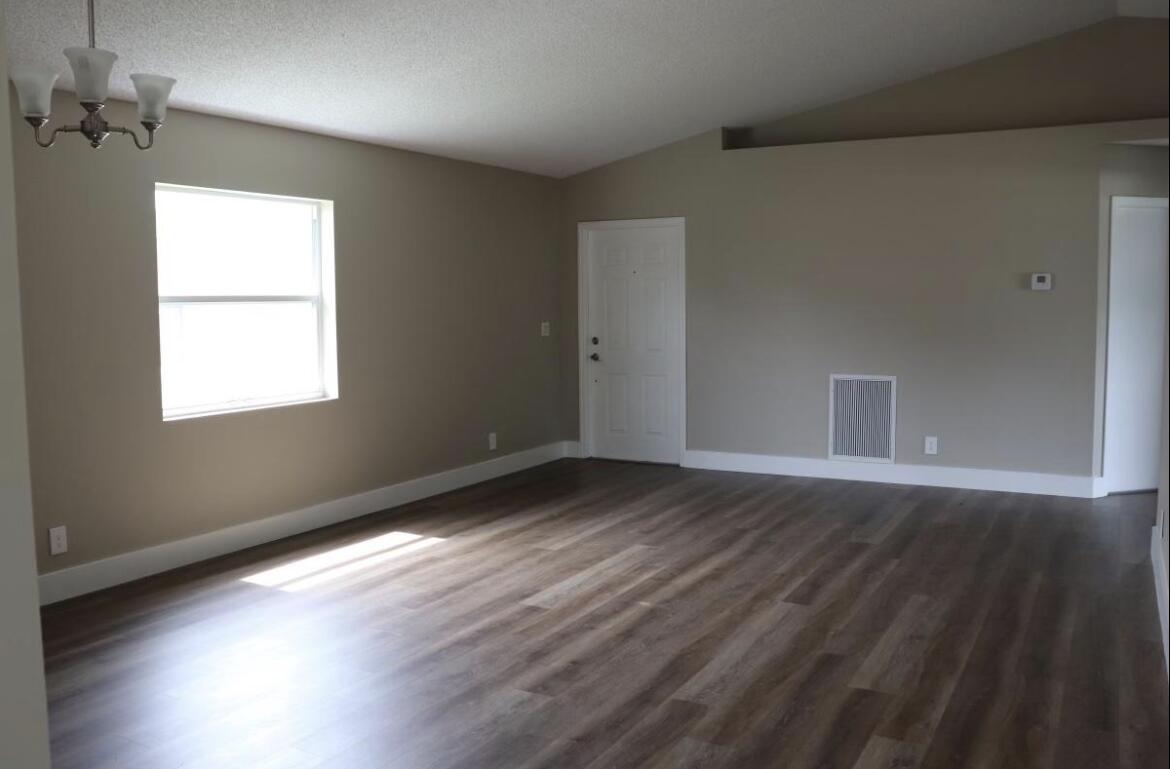 CRYSTAL KEY AT WOOLBRIGHT PLACE - Residential Lease