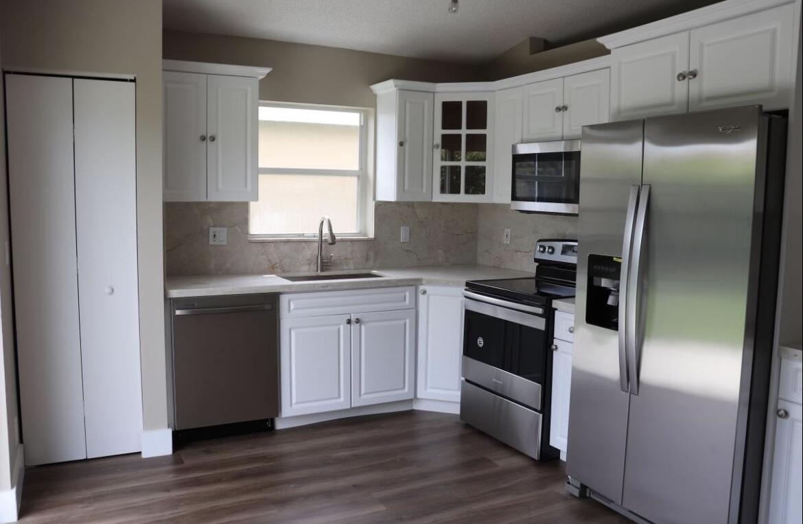 CRYSTAL KEY AT WOOLBRIGHT PLACE - Residential Lease