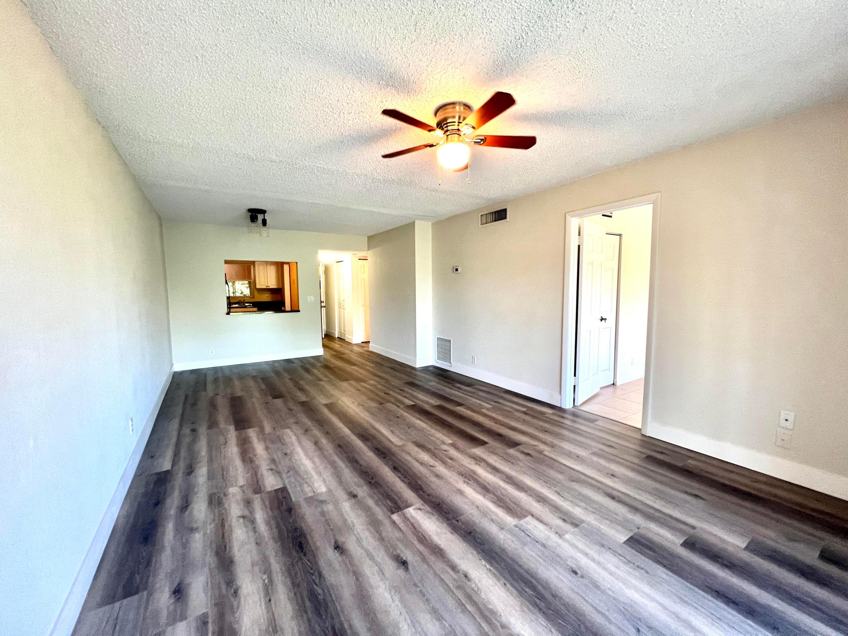 PARK VIEW AT PALM BEACH CONDO - Residential