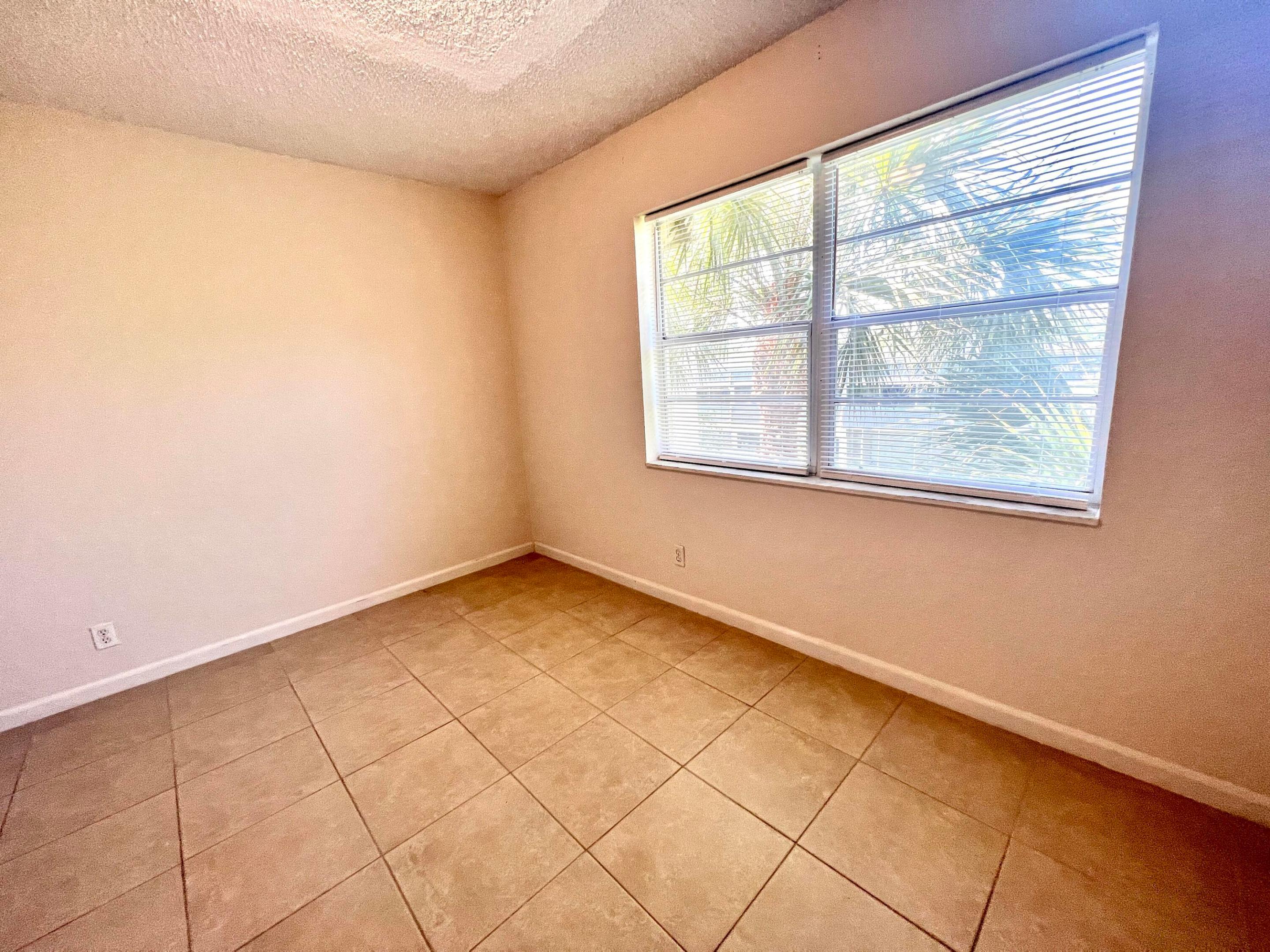 PARK VIEW AT PALM BEACH CONDO - Residential