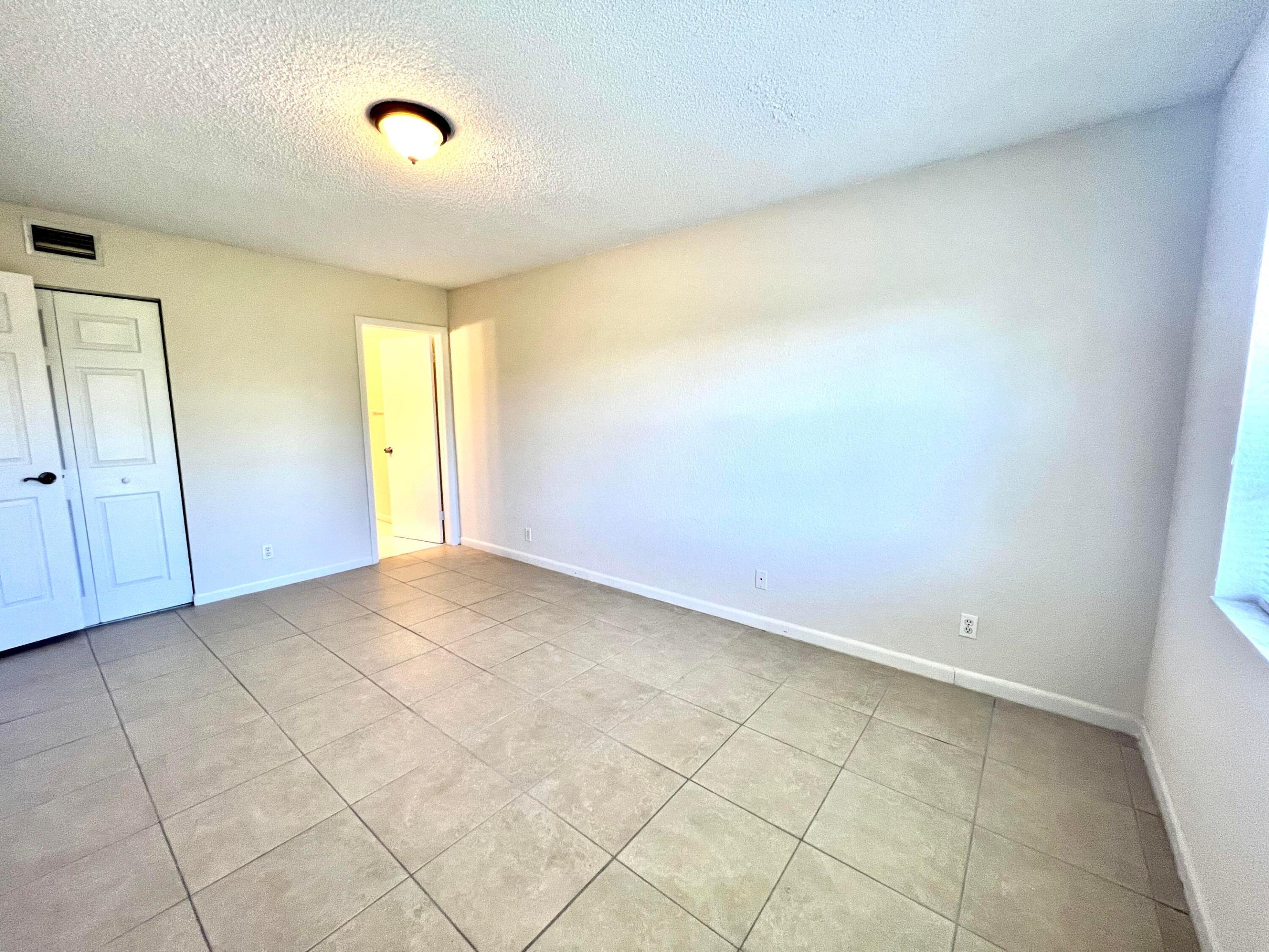 PARK VIEW AT PALM BEACH CONDO - Residential