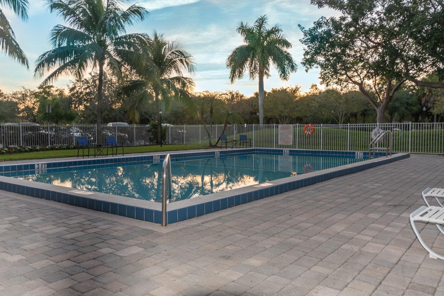 PARK VIEW AT PALM BEACH CONDO - Residential