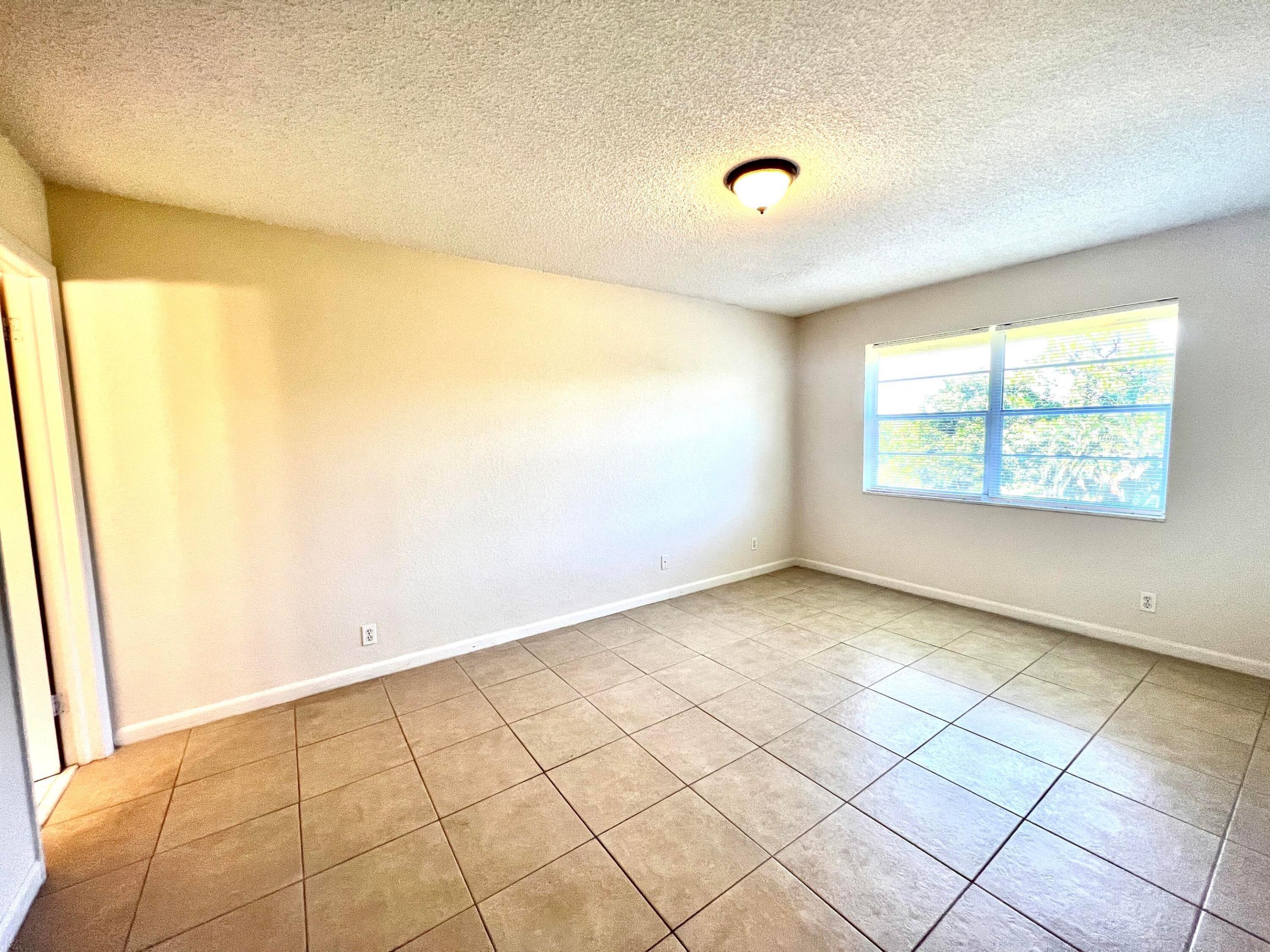 PARK VIEW AT PALM BEACH CONDO - Residential