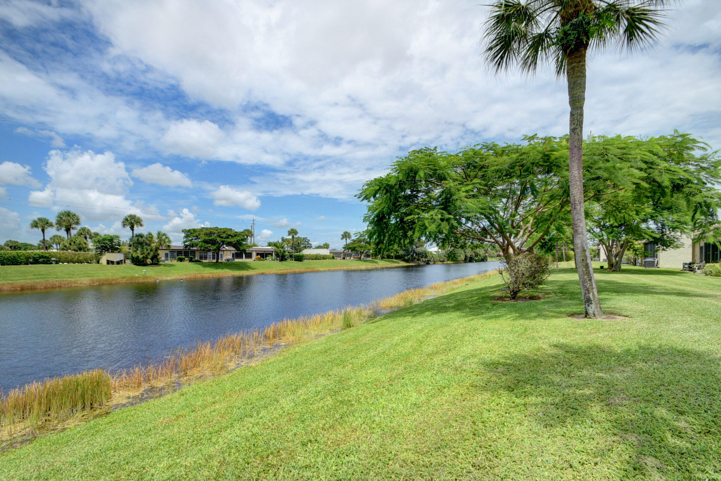 GOLDEN LAKES VILLAGE CONDO F - Residential